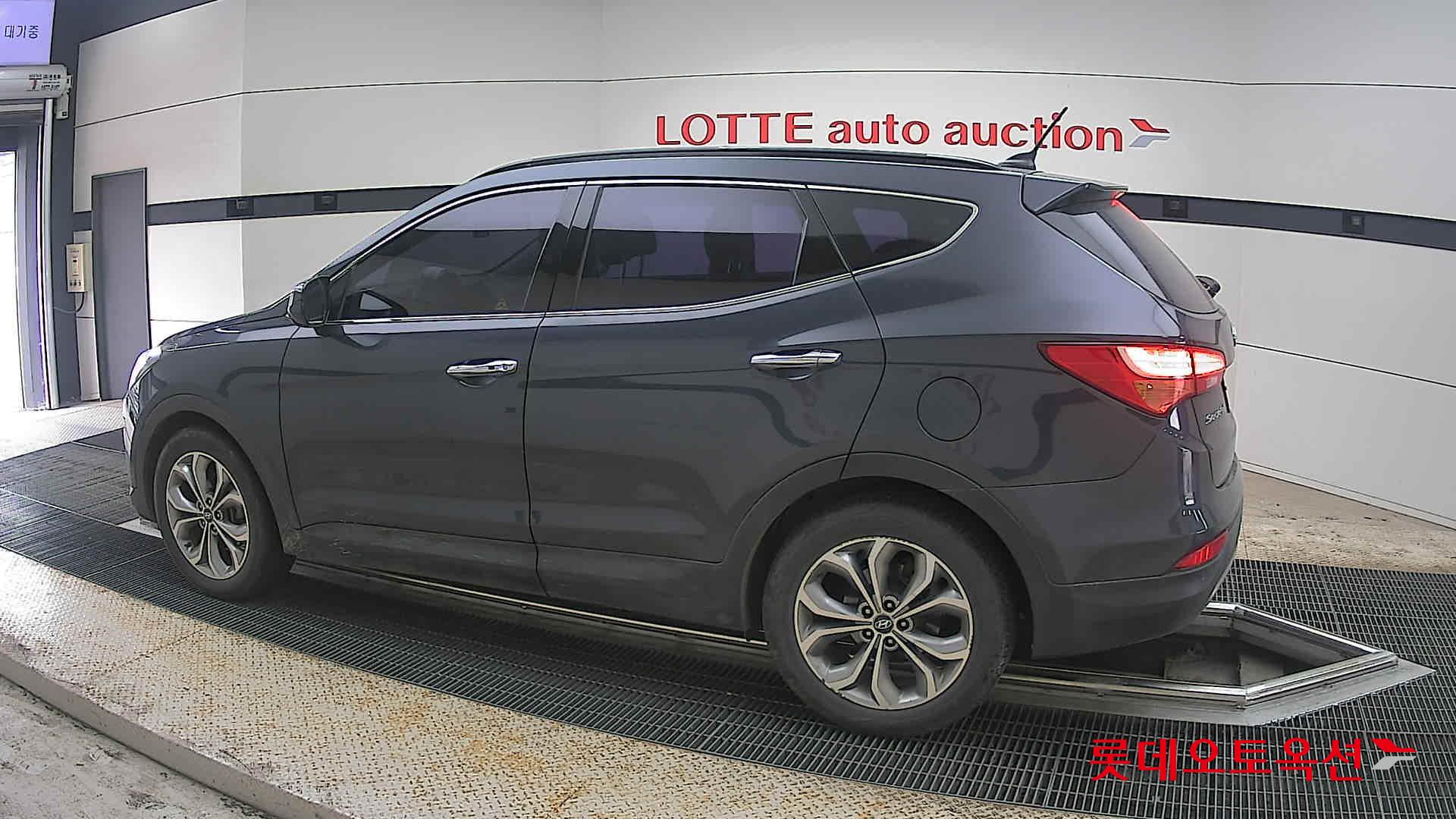 Hyundai Santa Fe 2013 - Image 14