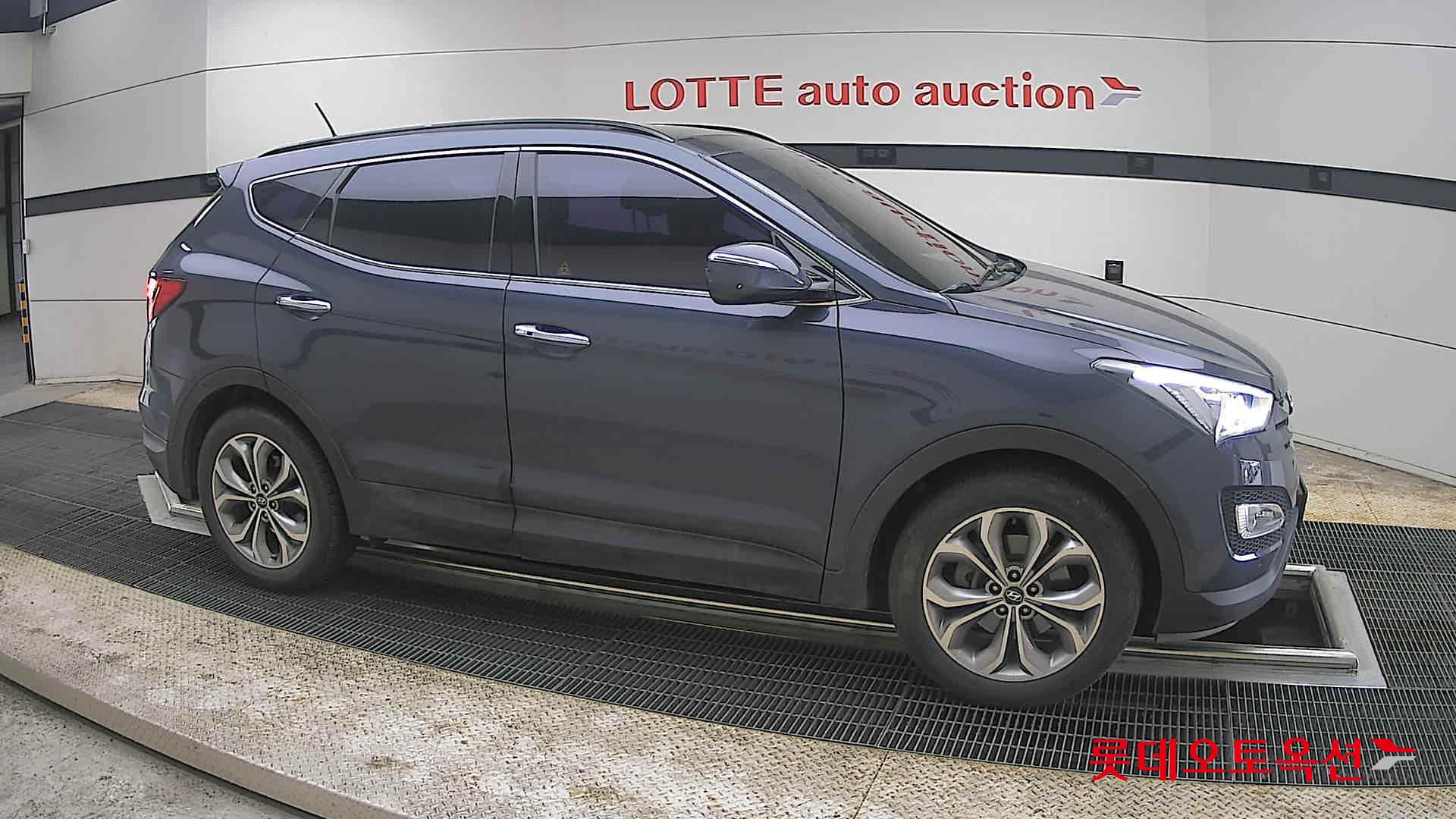Hyundai Santa Fe 2013 - Image 22