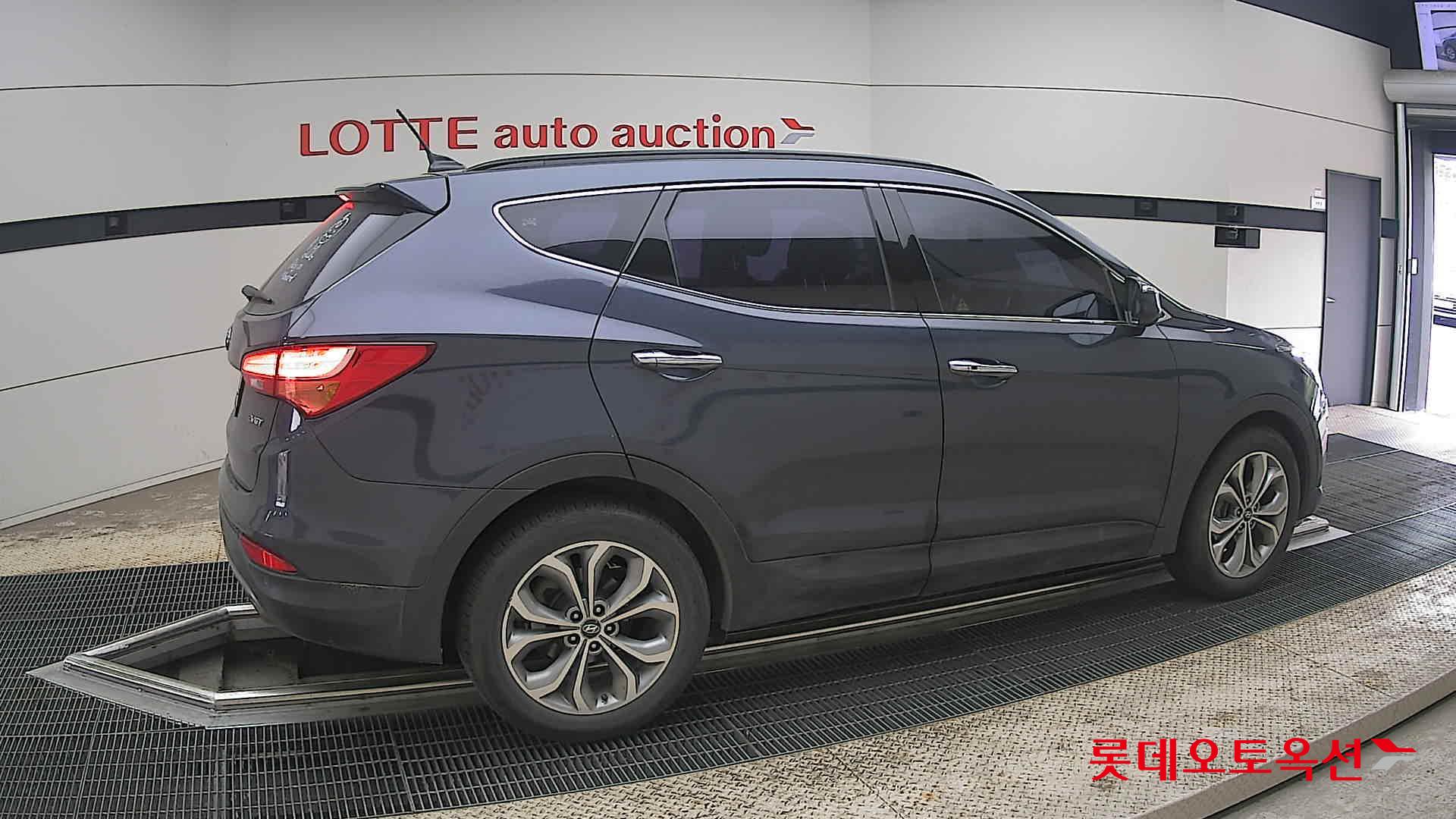 Hyundai Santa Fe 2013 - Image 20