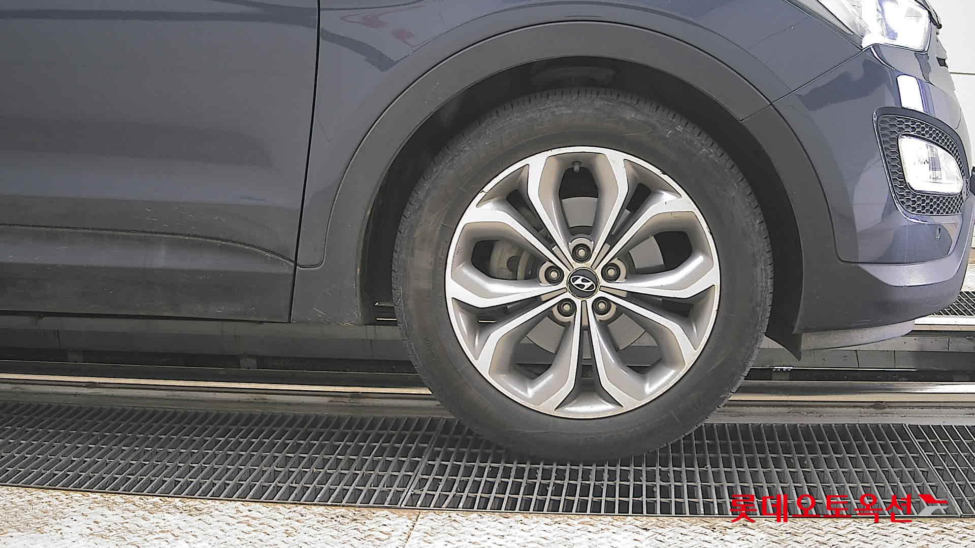 Hyundai Santa Fe 2013 - Image 27