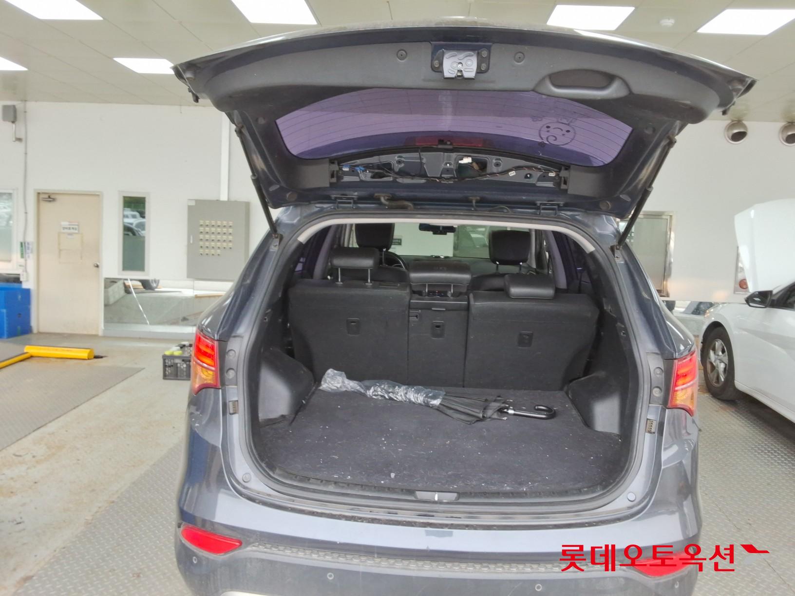 Hyundai Santa Fe 2013 - Image 38