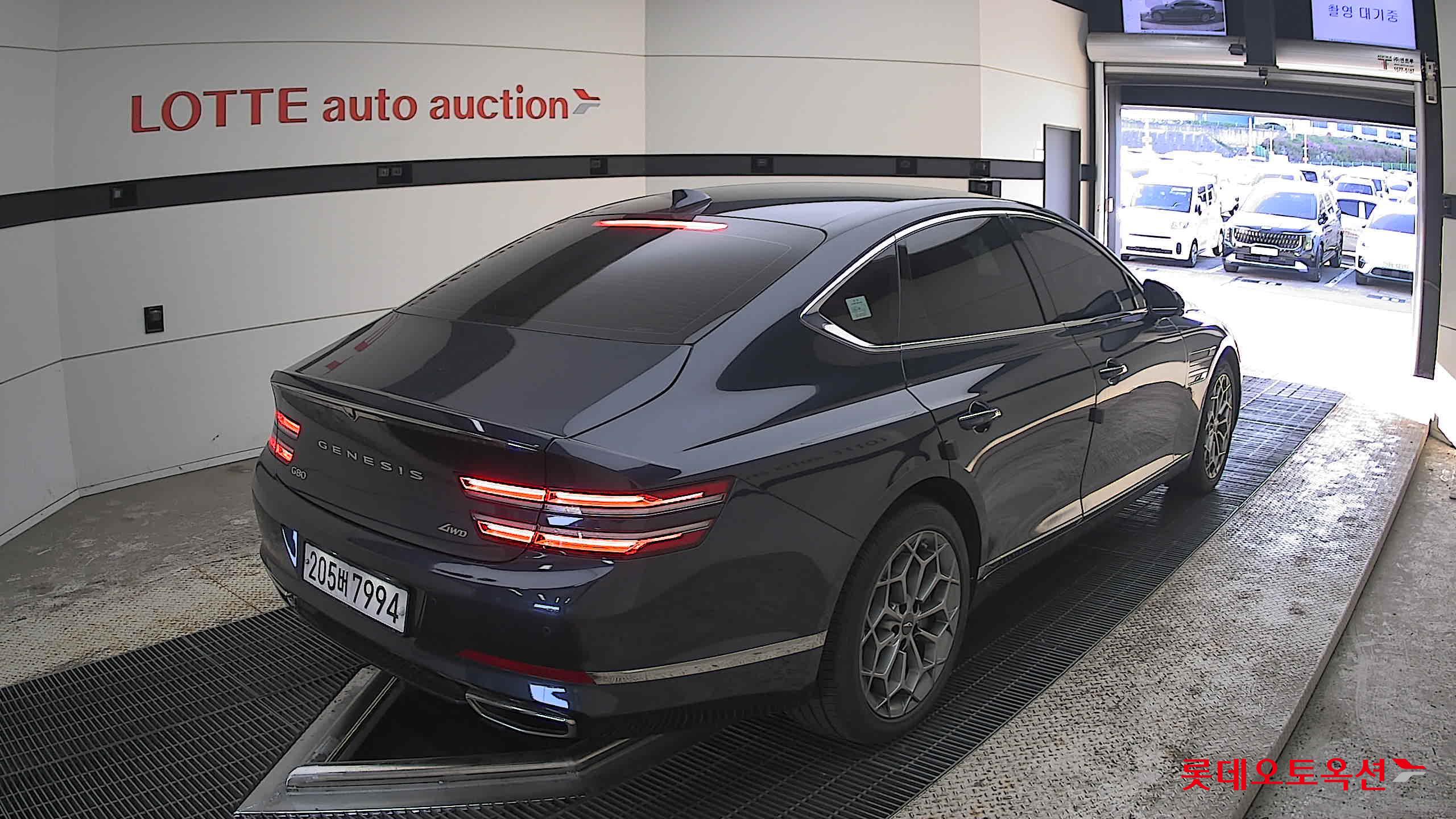 Genesis G80 - 5