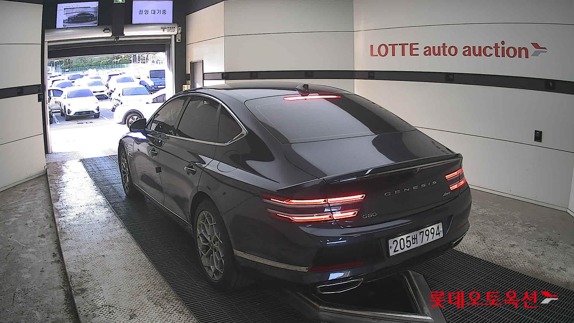 Genesis G80 - 16