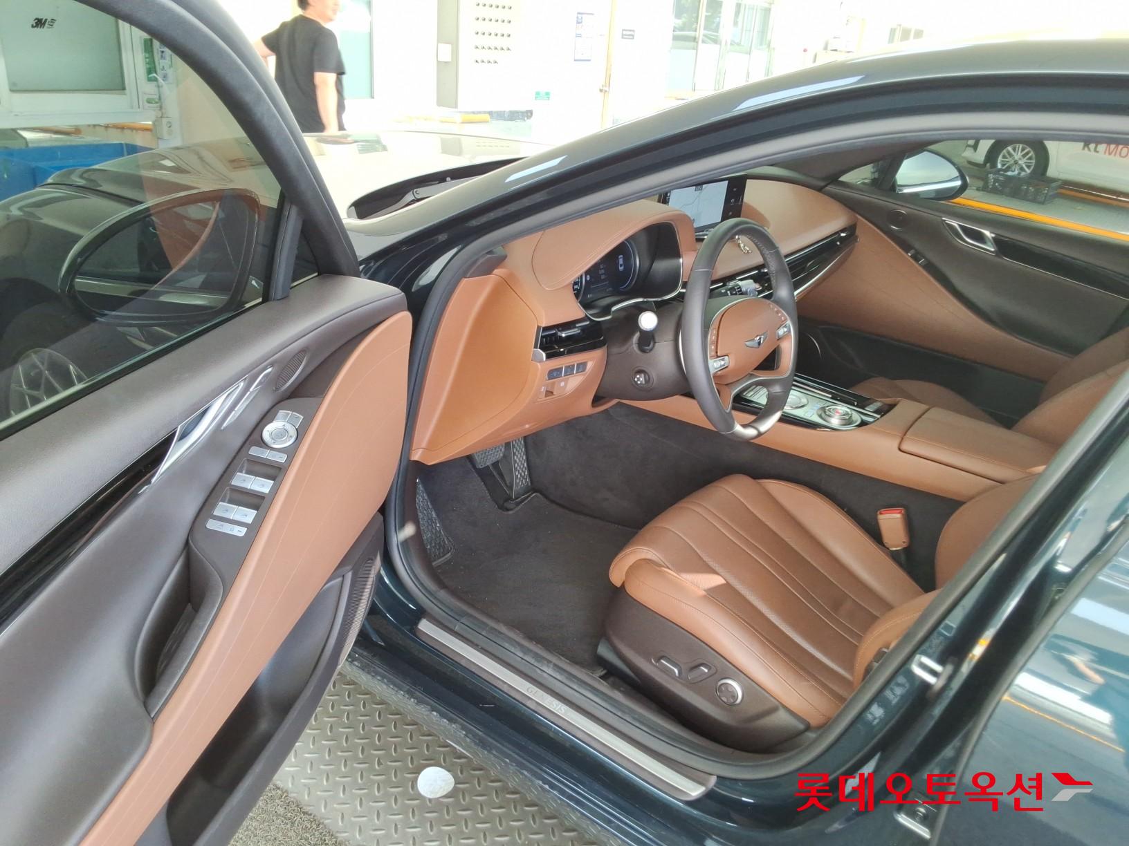 Genesis G80 - 35