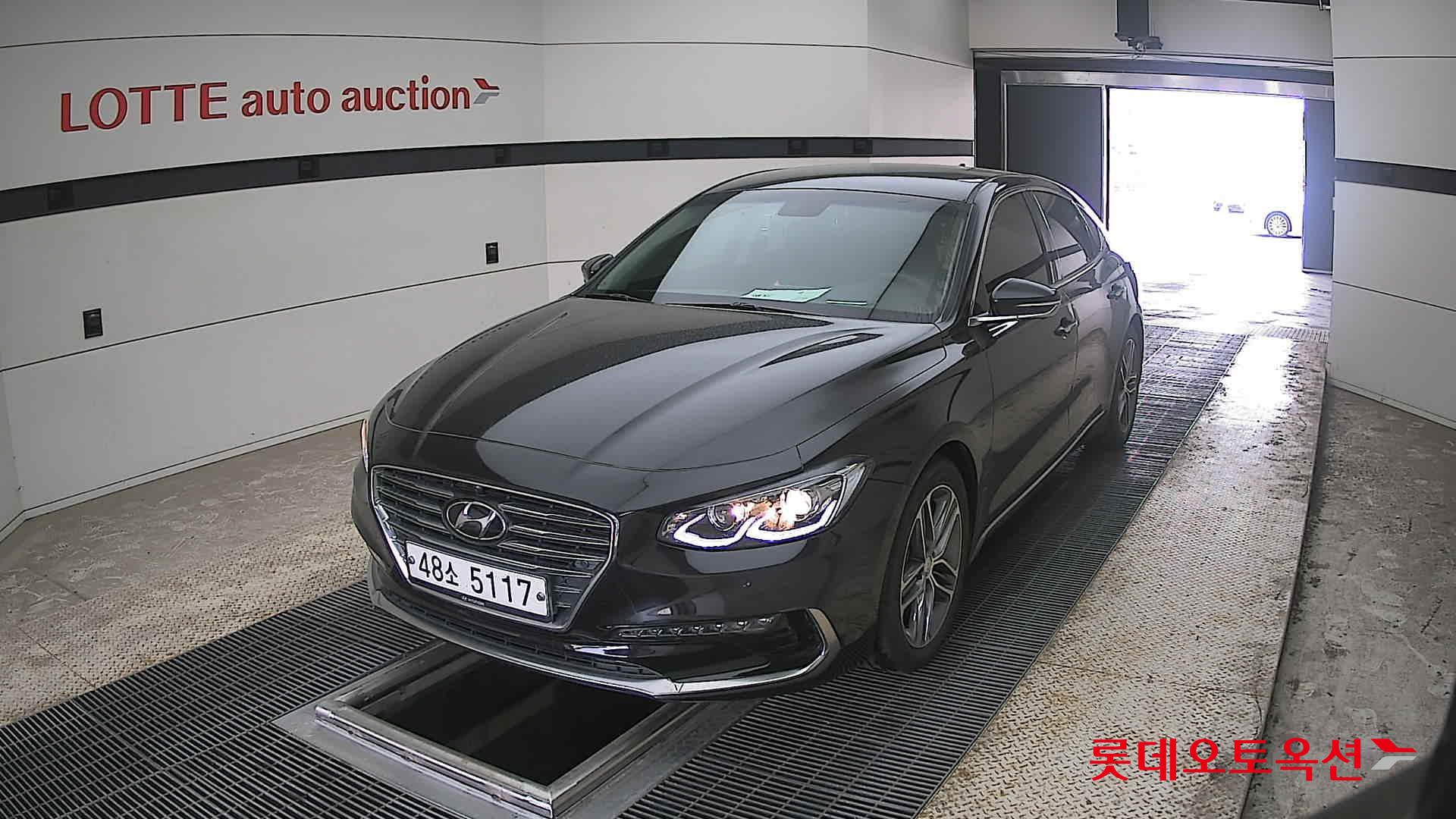 Hyundai Grandeur 2017 - Image 10