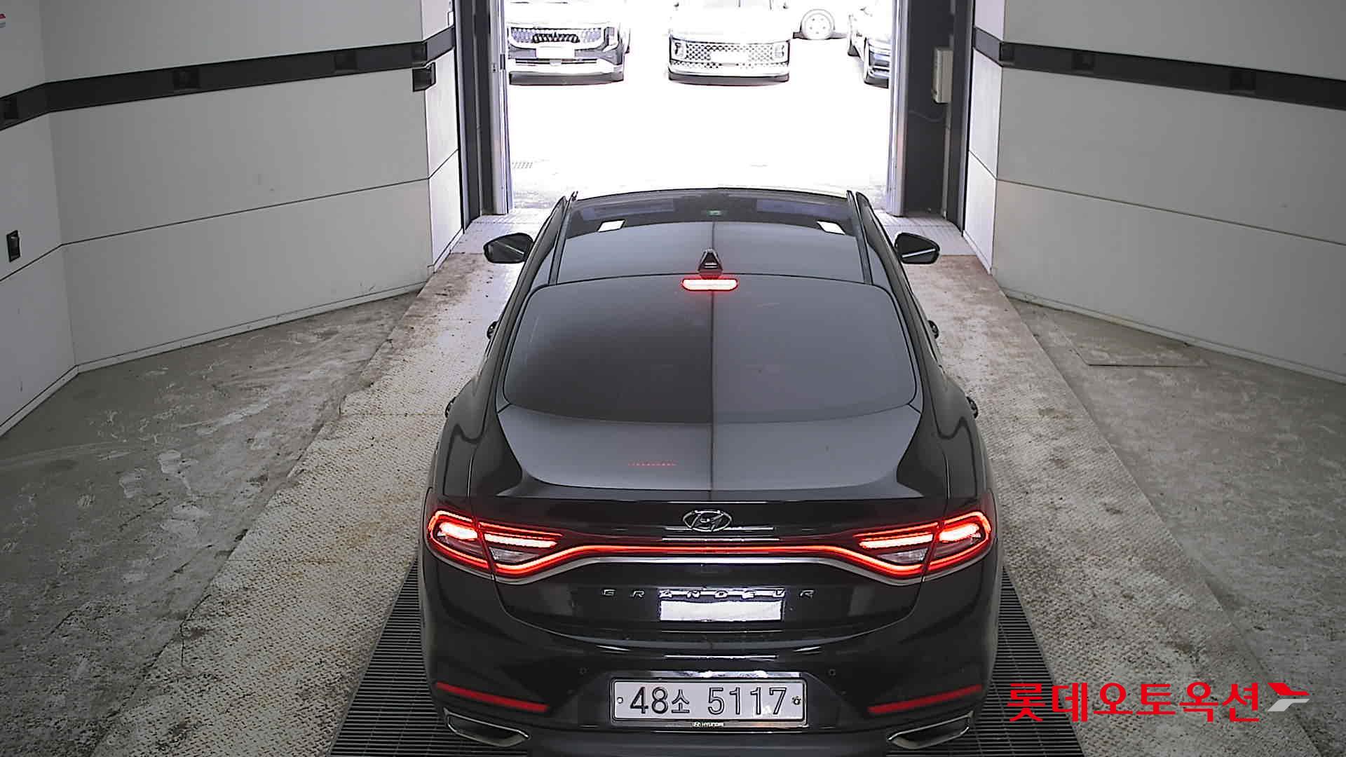 Hyundai Grandeur 2017 - Image 17