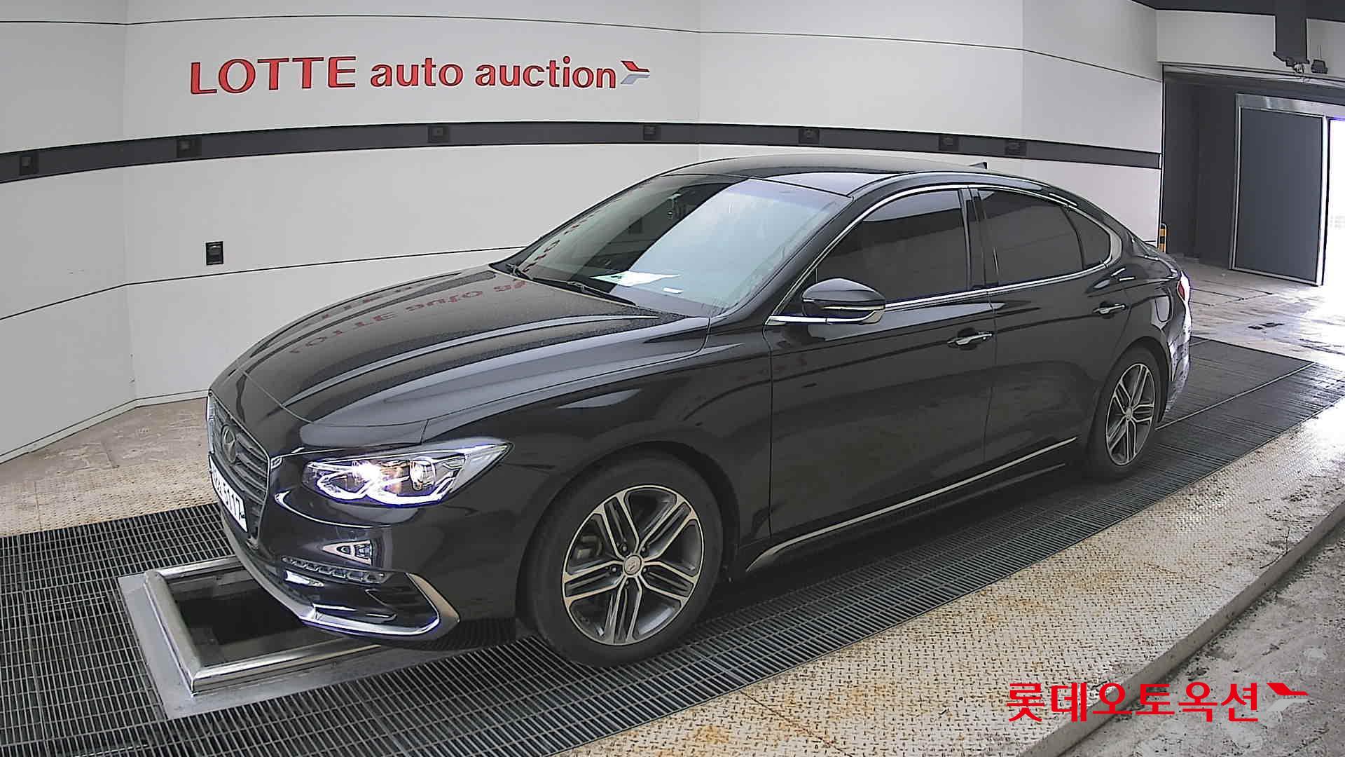 Hyundai Grandeur 2017 - Image 11