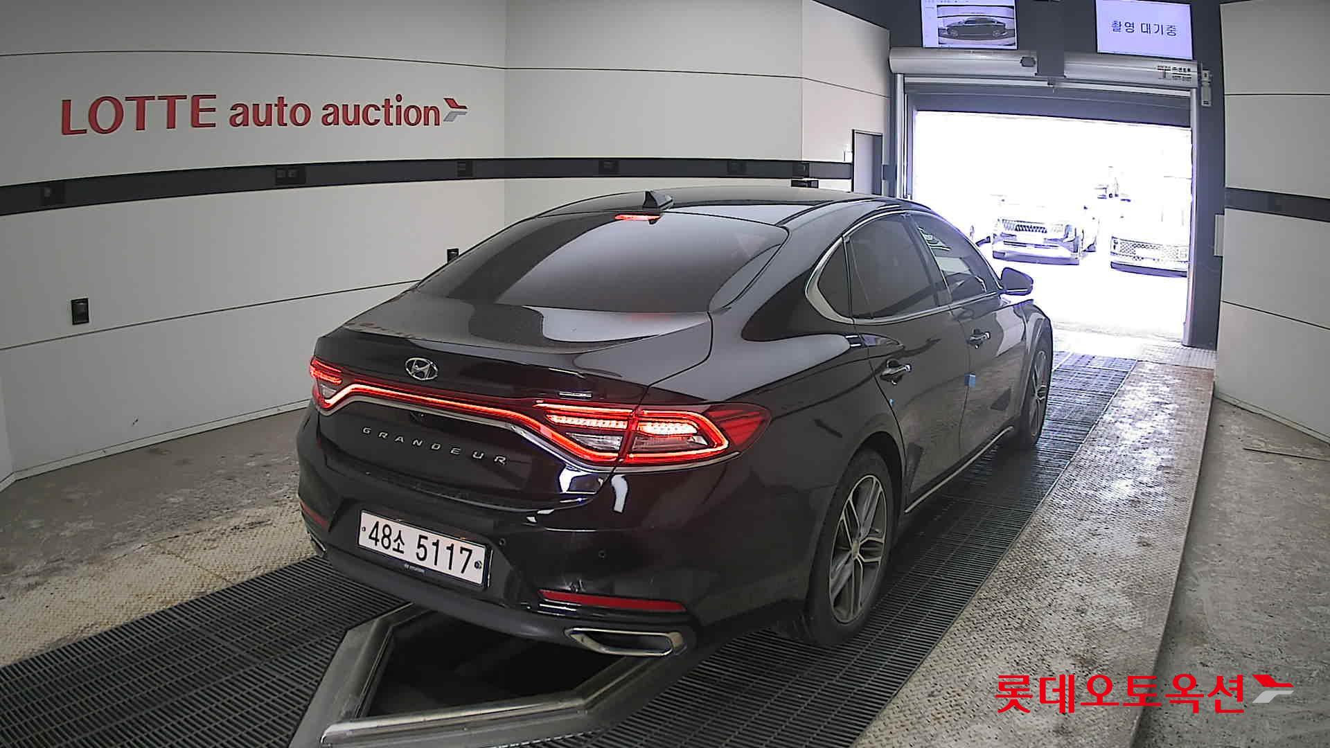 Hyundai Grandeur 2017 - Image 18