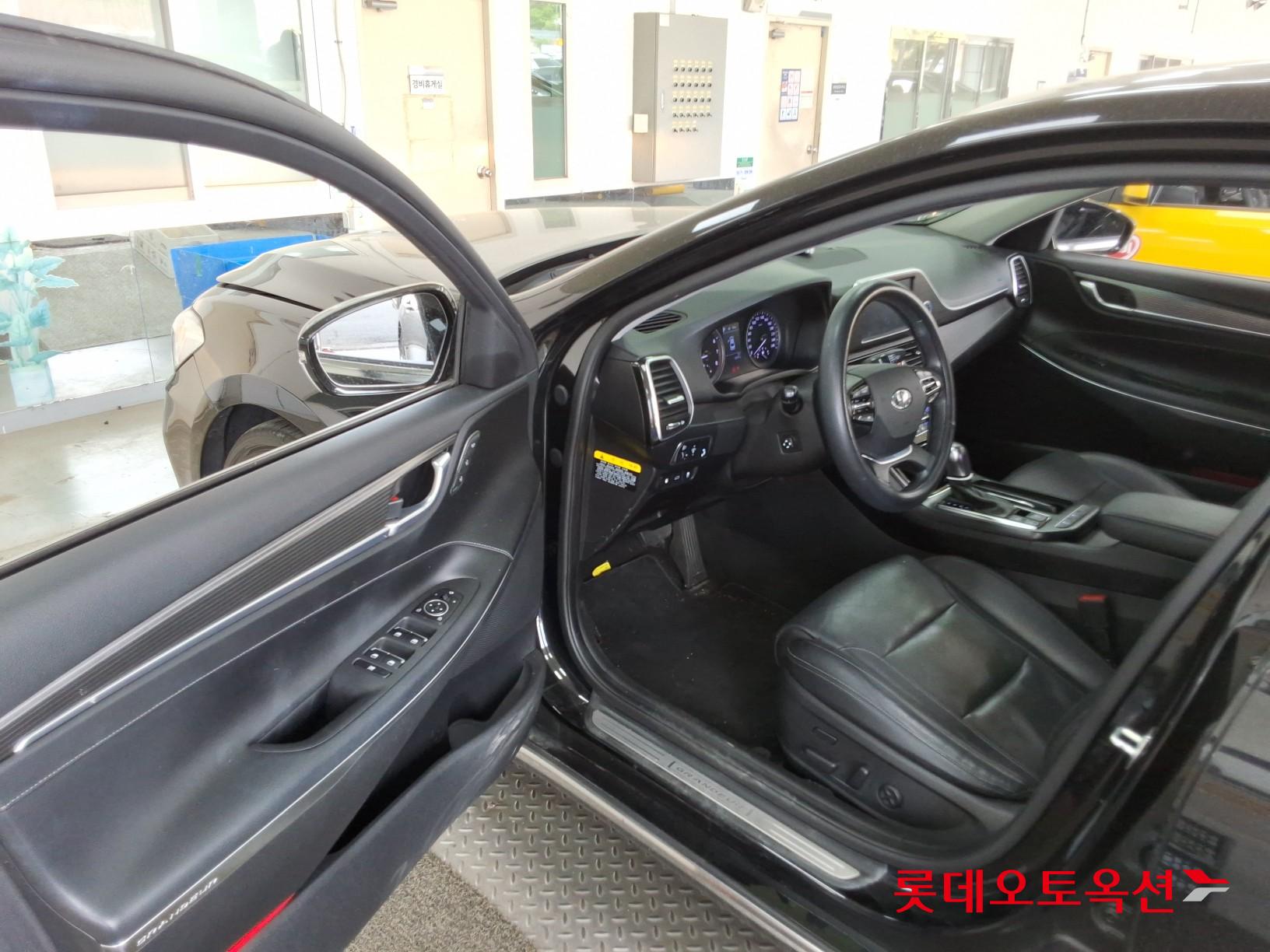 Hyundai Grandeur 2017 - Image 35