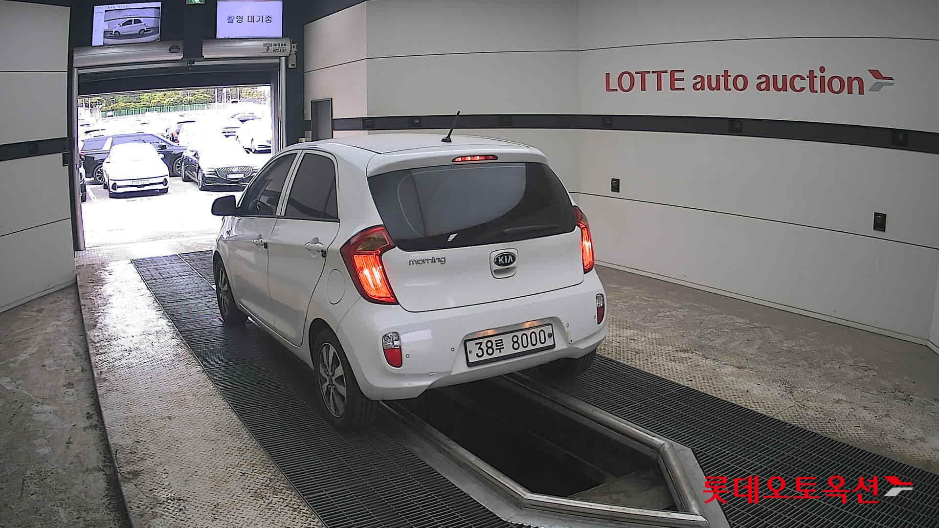 Kia Morning 2013 - Image 16