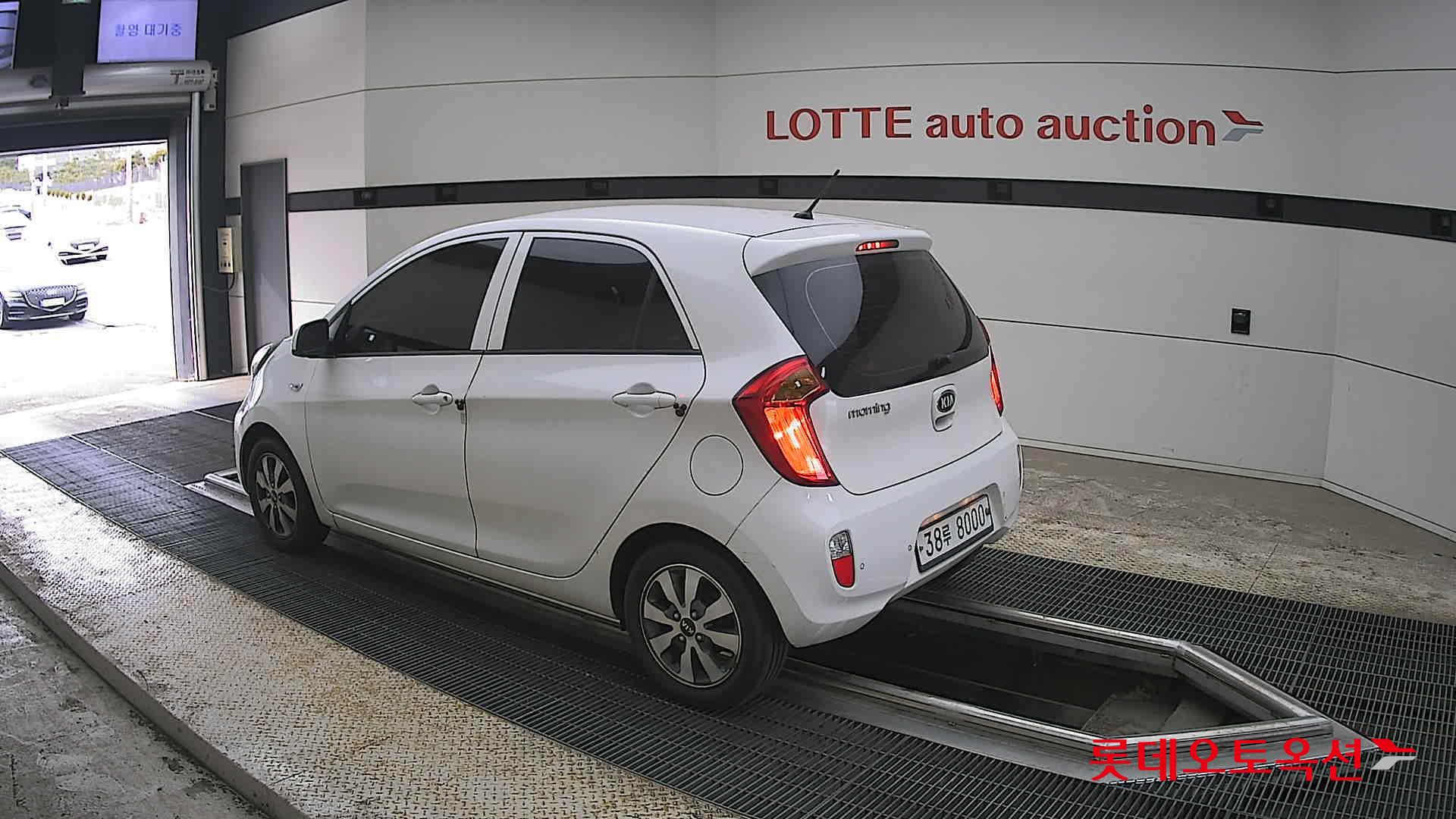 Kia Morning 2013 - Image 15