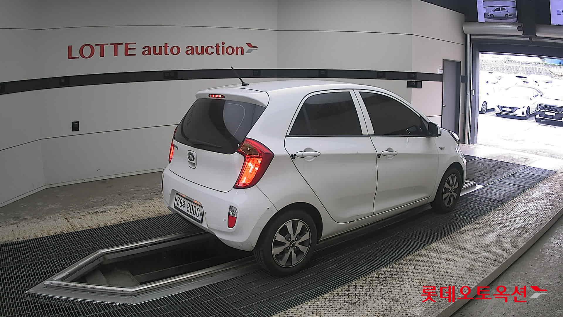 Kia Morning 2013 - Image 19