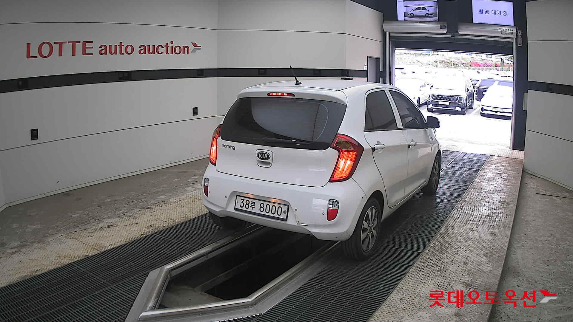 Kia Morning 2013 - Image 18