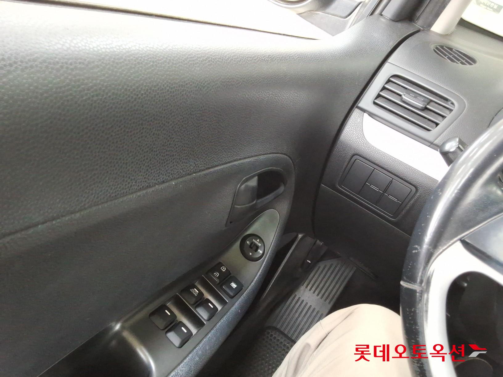 Kia Morning 2013 - Image 29