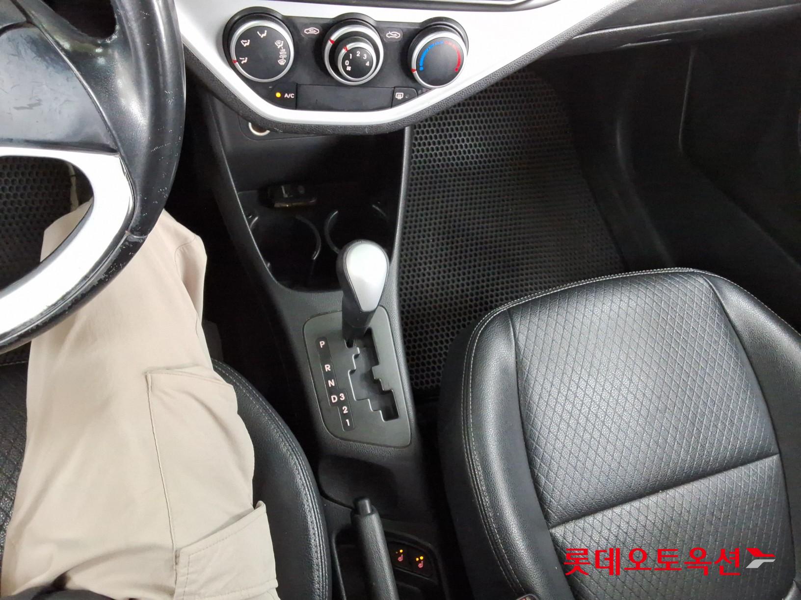 Kia Morning 2013 - Image 33