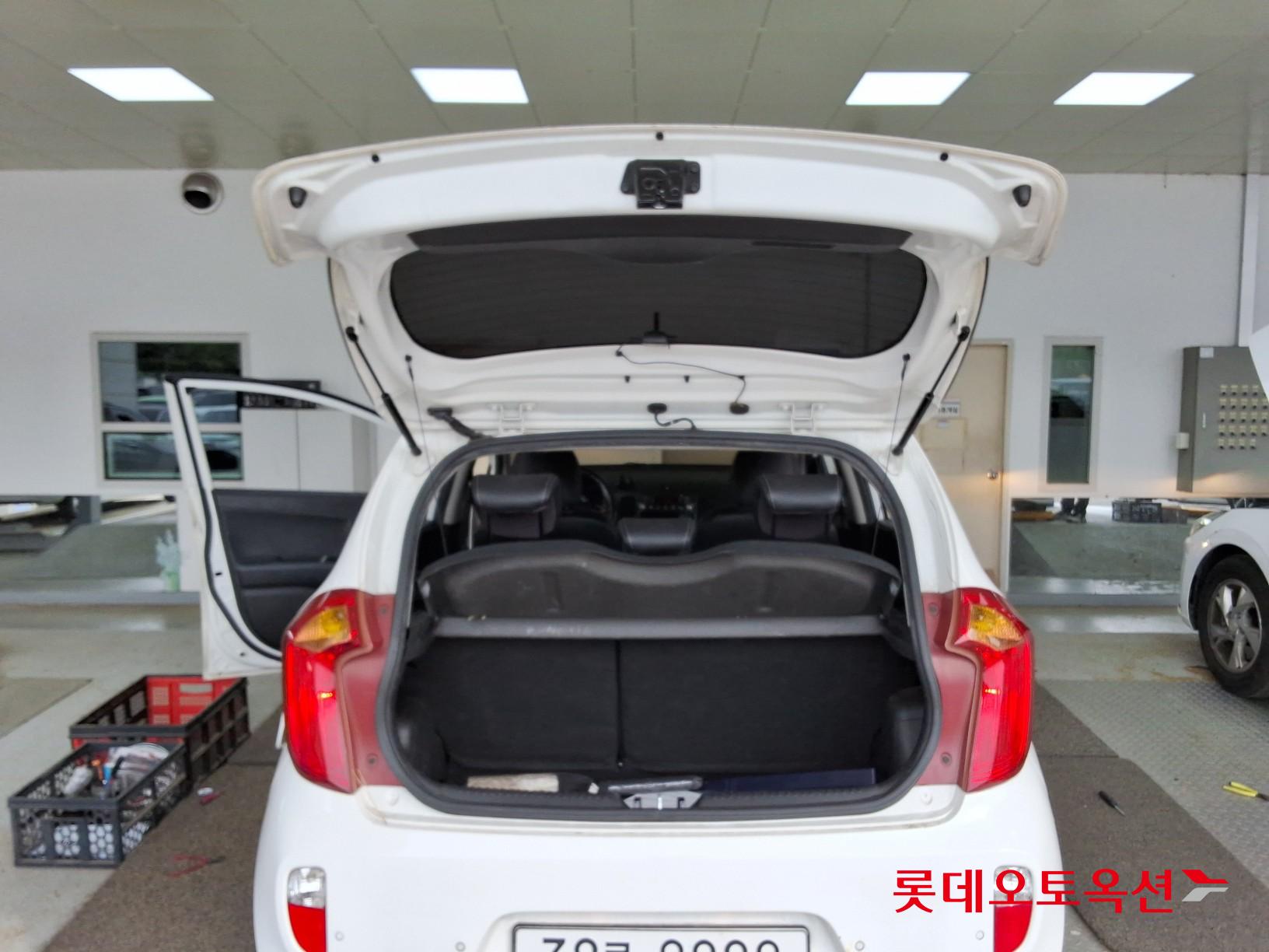 Kia Morning 2013 - Image 9