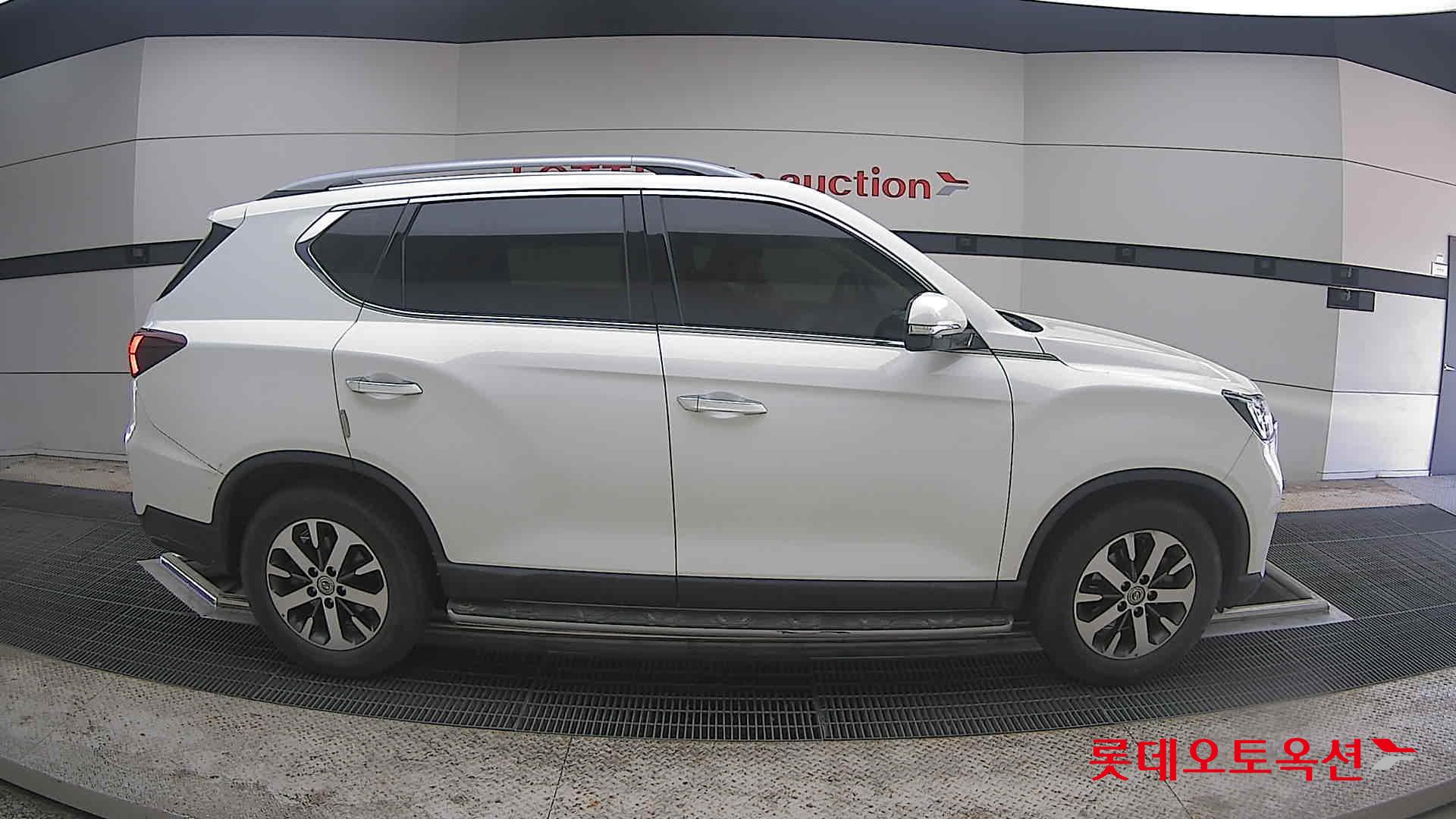 KG Mobility Rexton - 21