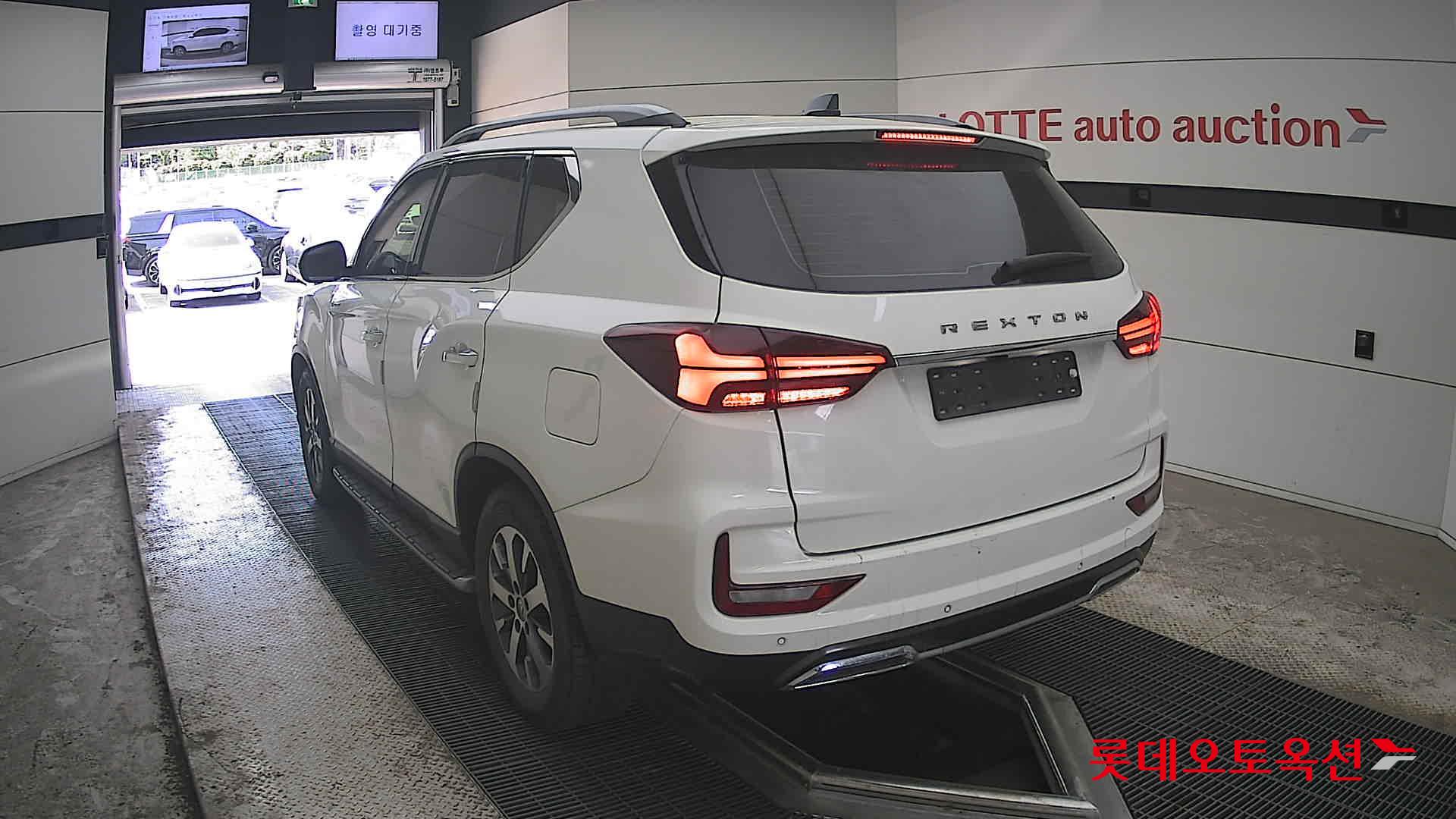 KG Mobility Rexton - 16