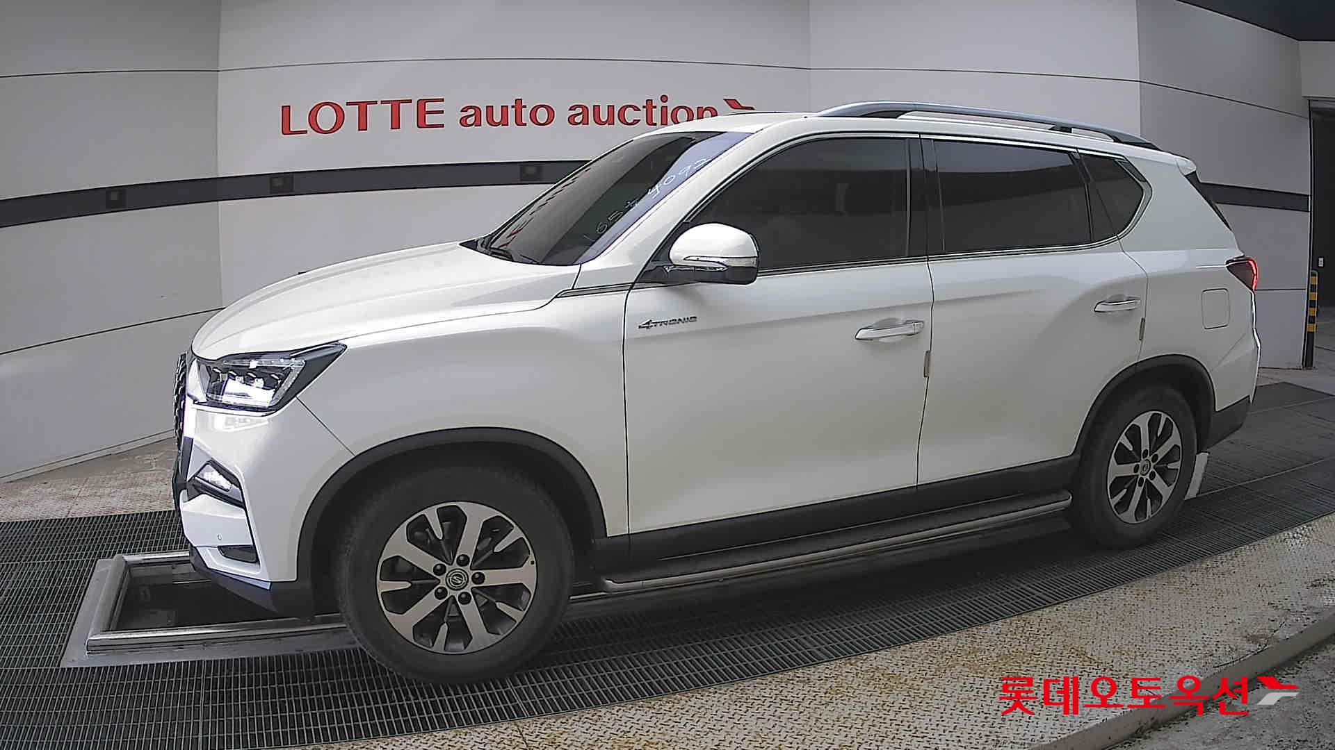 KG Mobility Rexton - 12