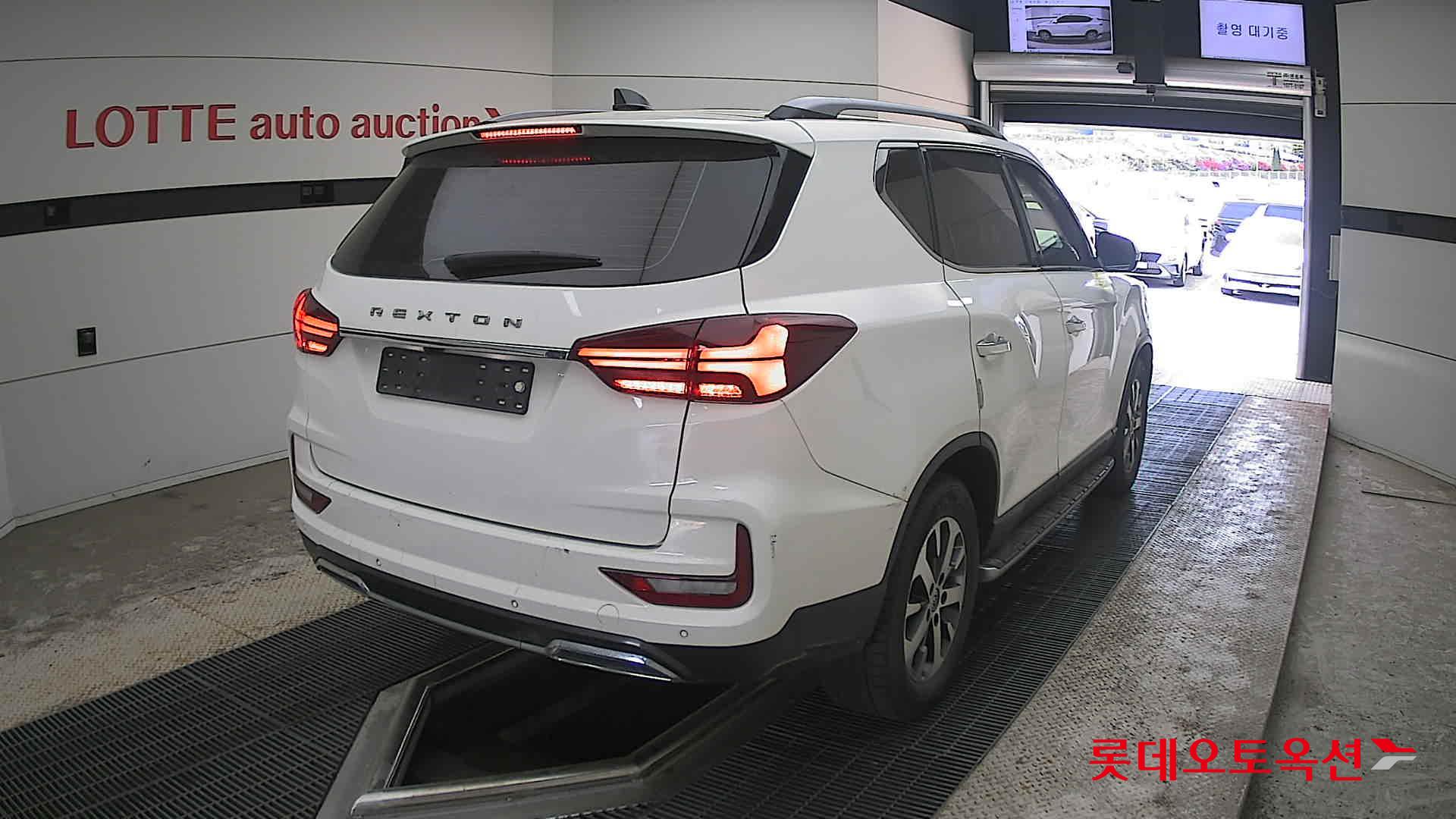 KG Mobility Rexton - 18