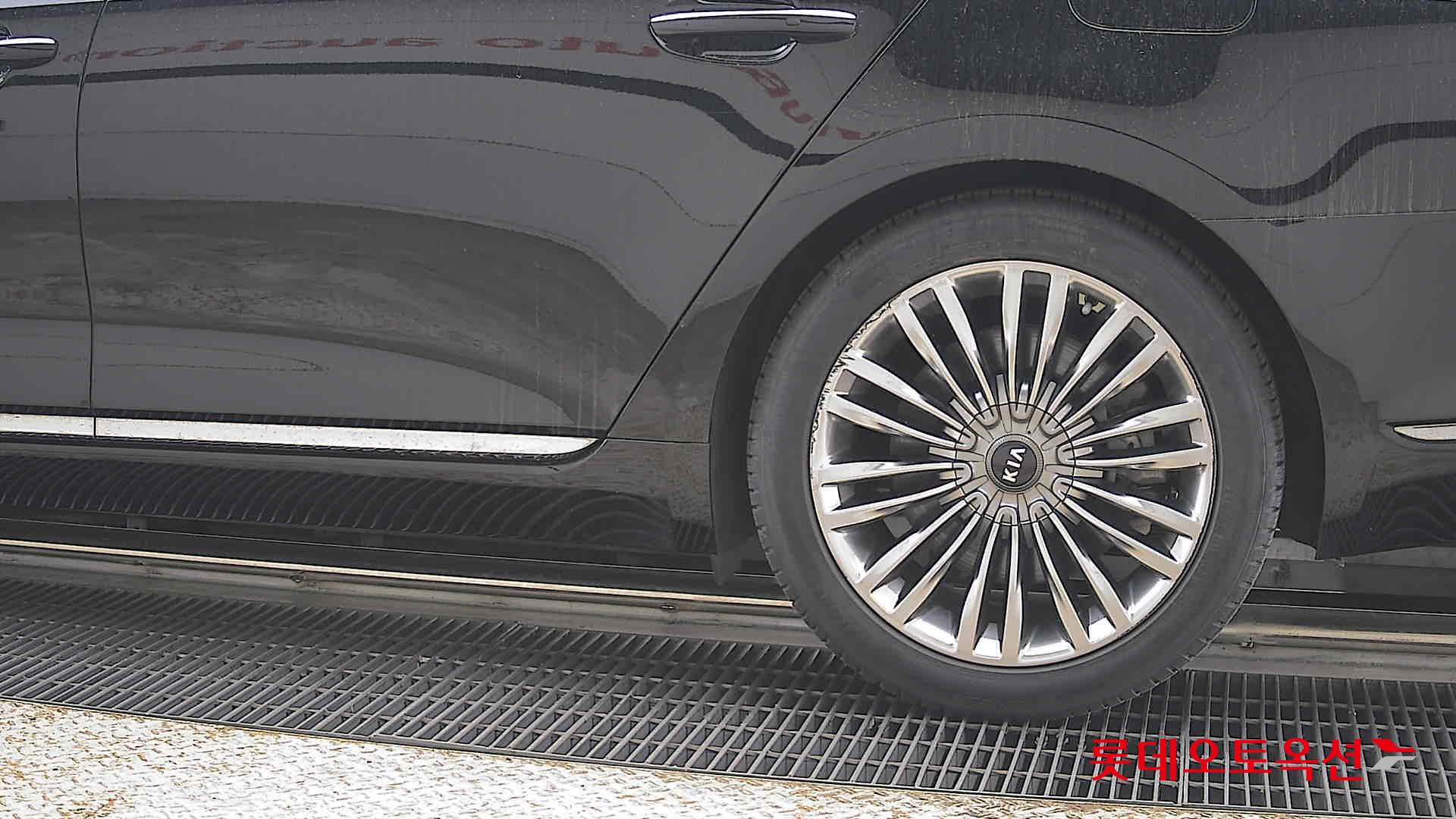 Kia K9 2020 - Image 26