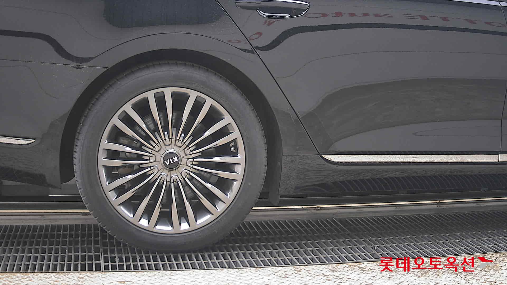 Kia K9 2020 - Image 28