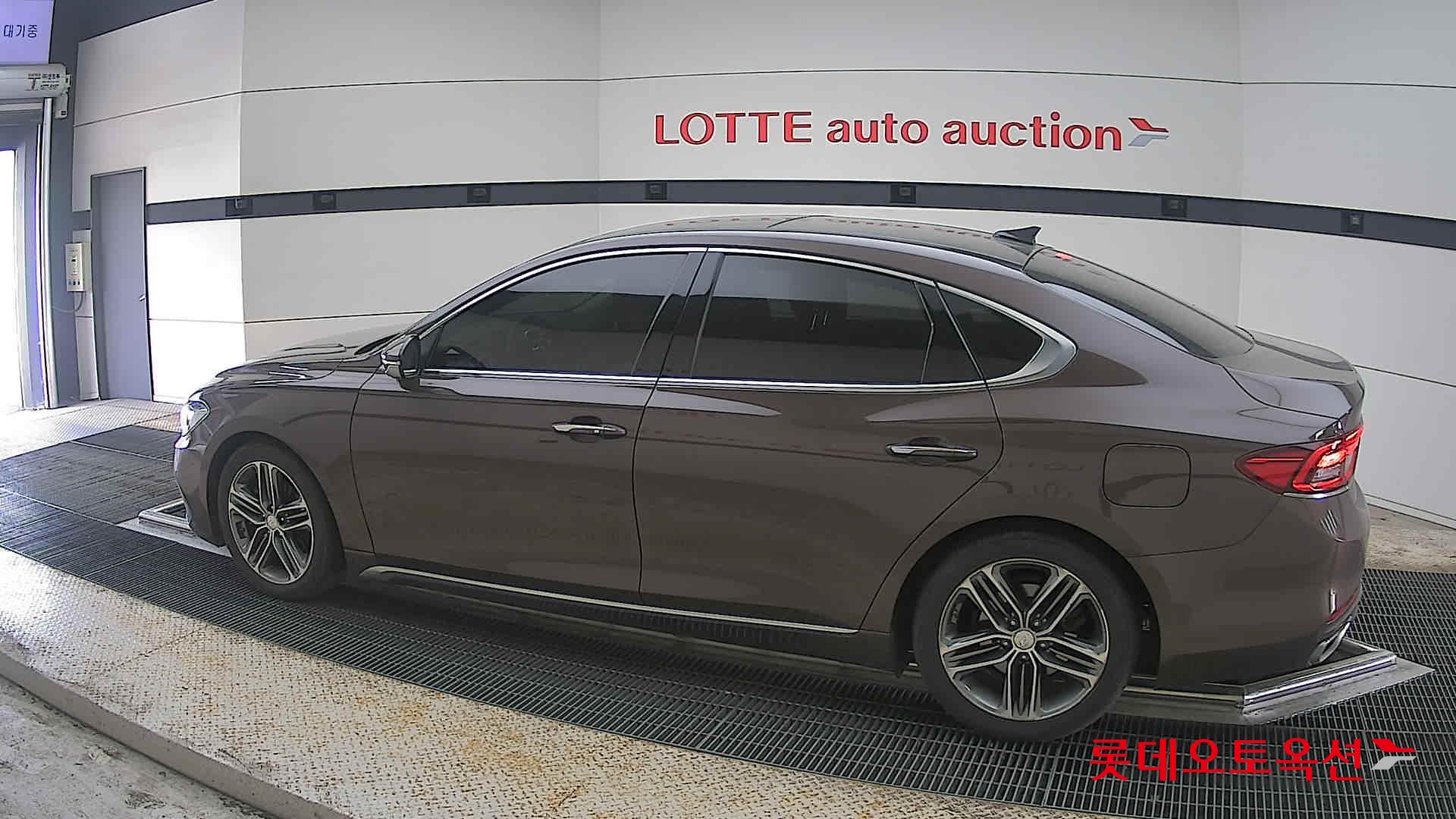 Hyundai Grandeur 2018 - Image 14