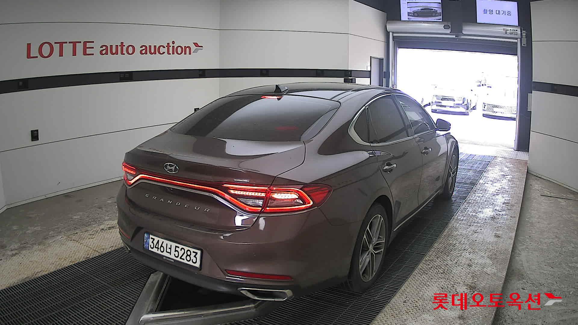 Hyundai Grandeur 2018 - Image 18
