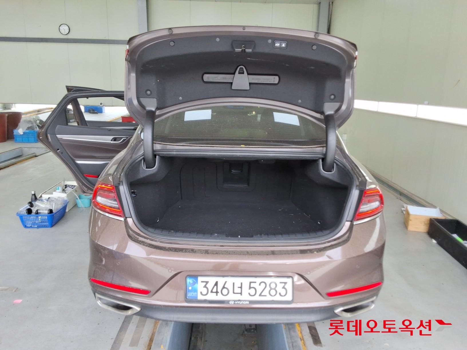 Hyundai Grandeur 2018 - Image 9