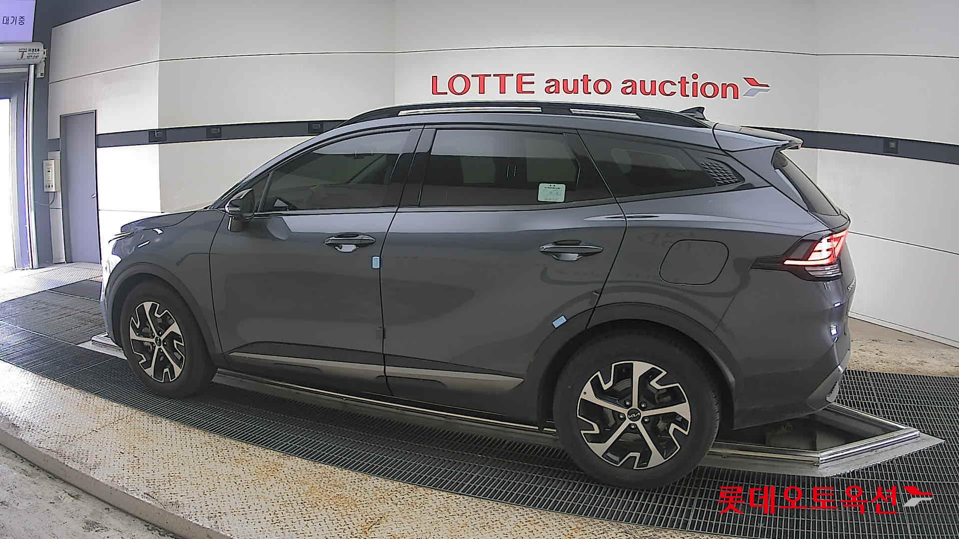 Kia Sportage 2023 - Image 14