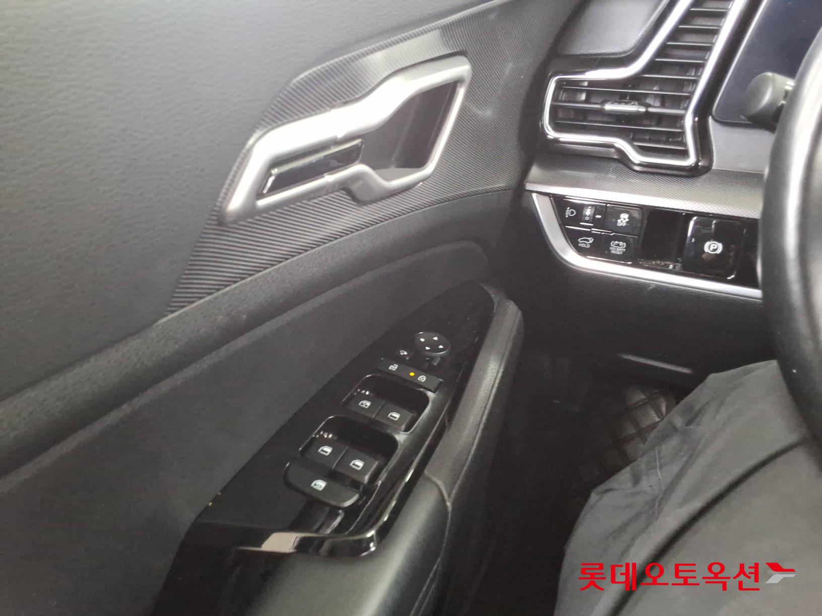 Kia Sportage 2023 - Image 29