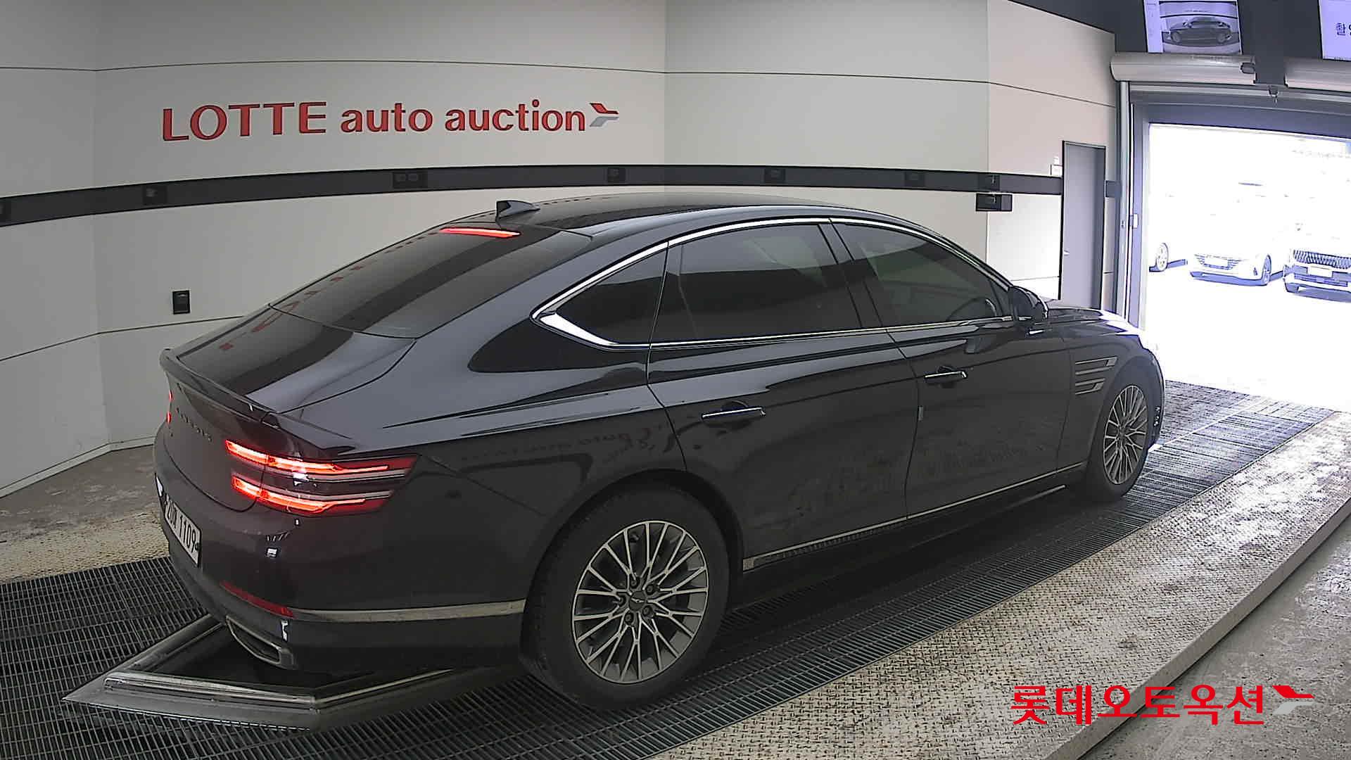 Genesis G80 2021 - Image 19