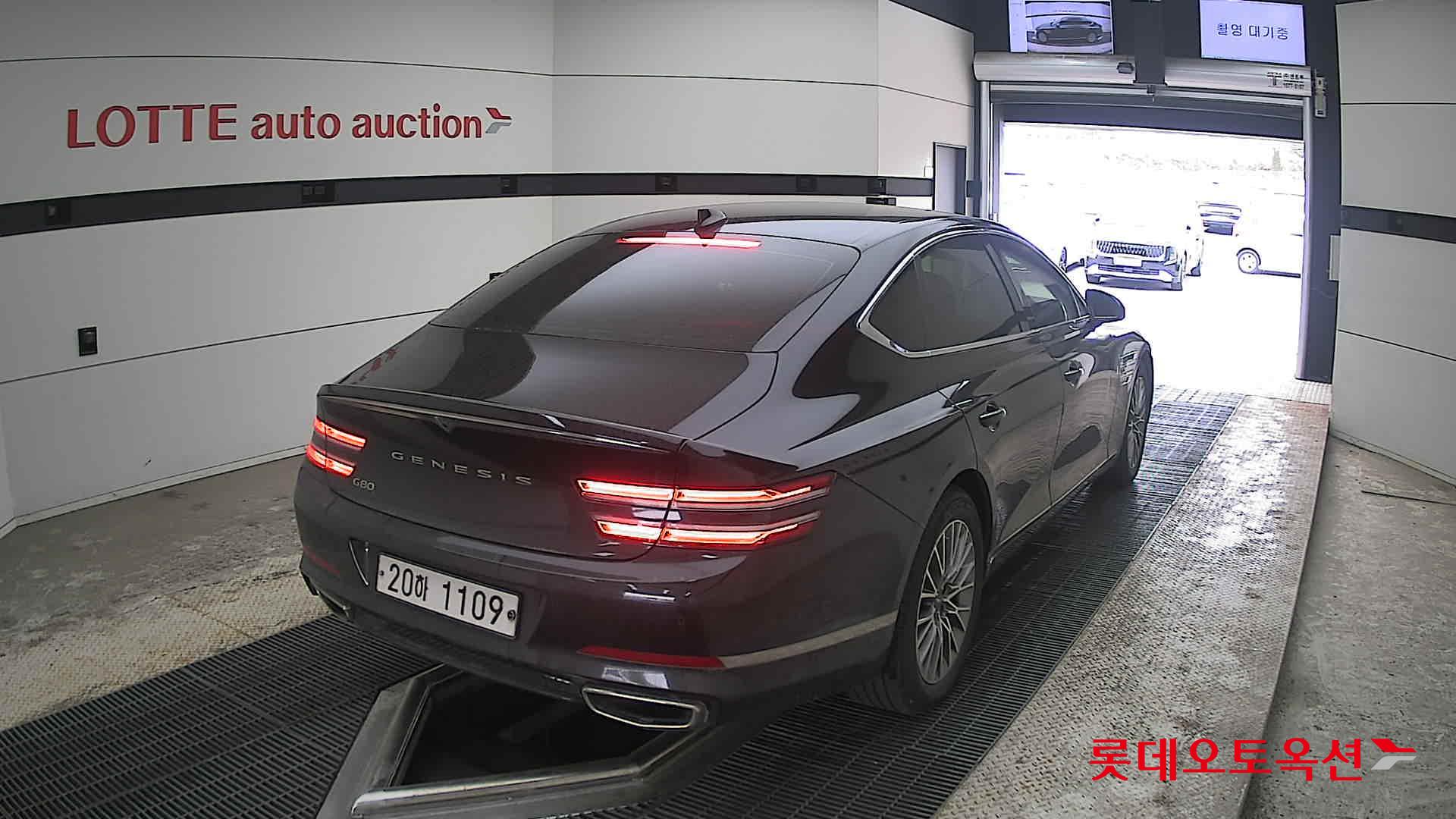 Genesis G80 2021 - Image 18