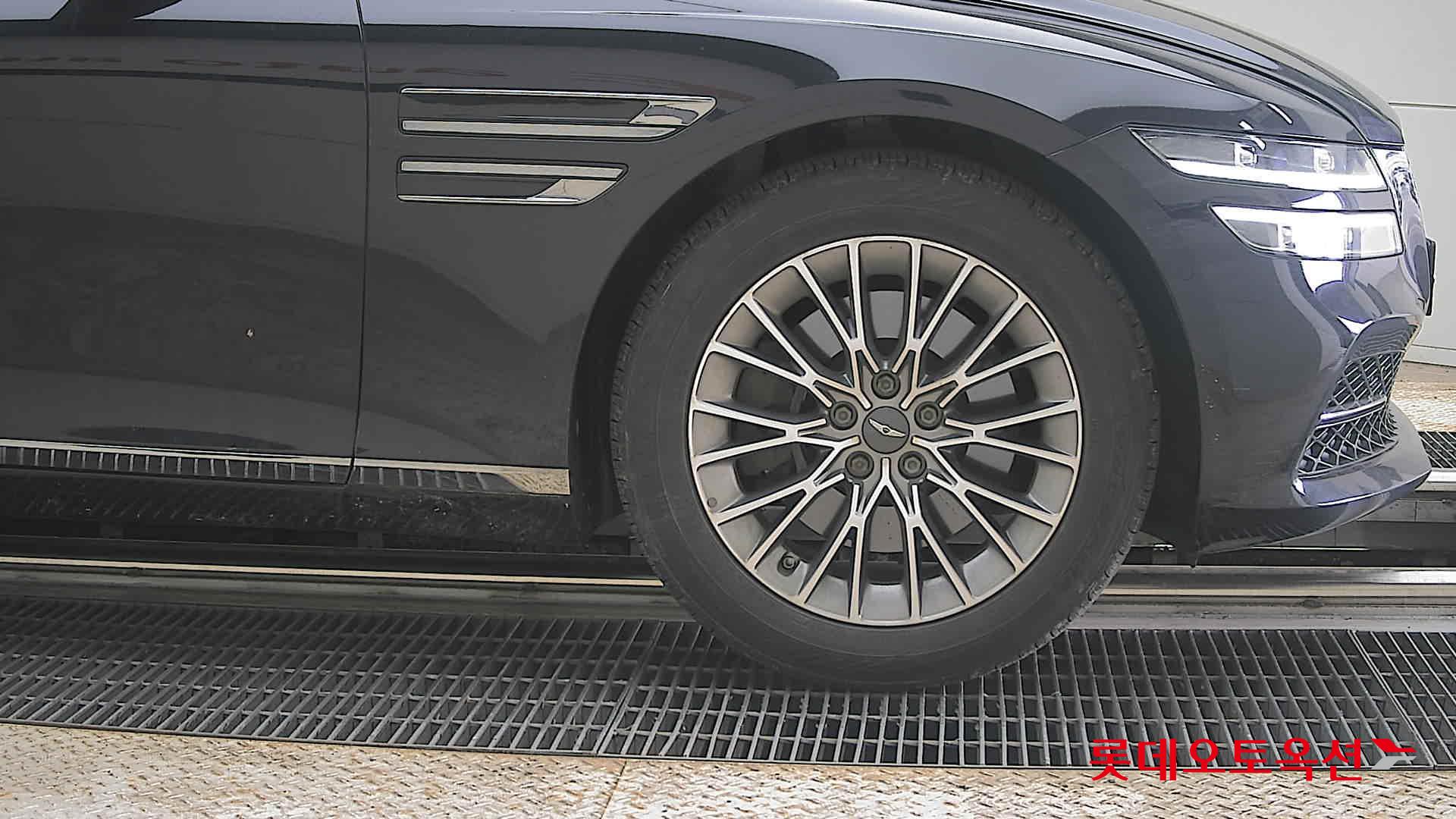 Genesis G80 2021 - Image 27