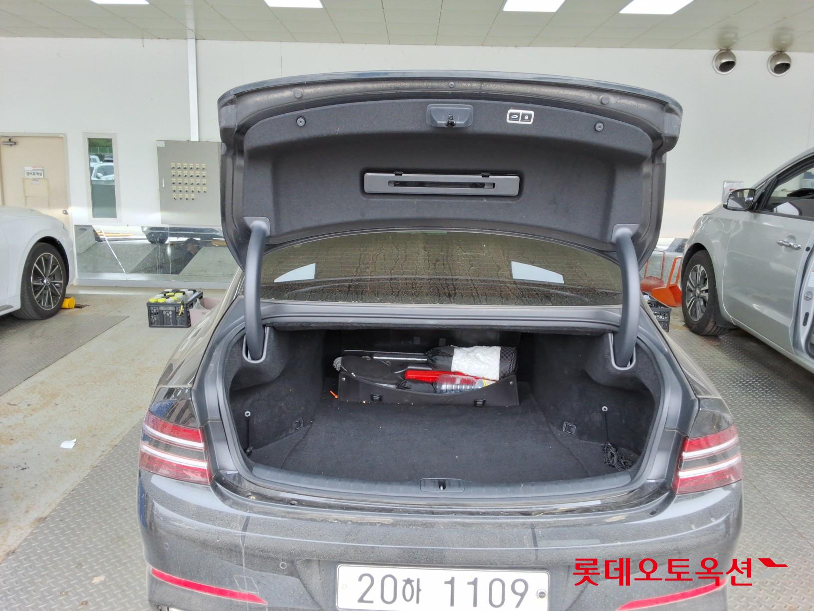 Genesis G80 2021 - Image 9