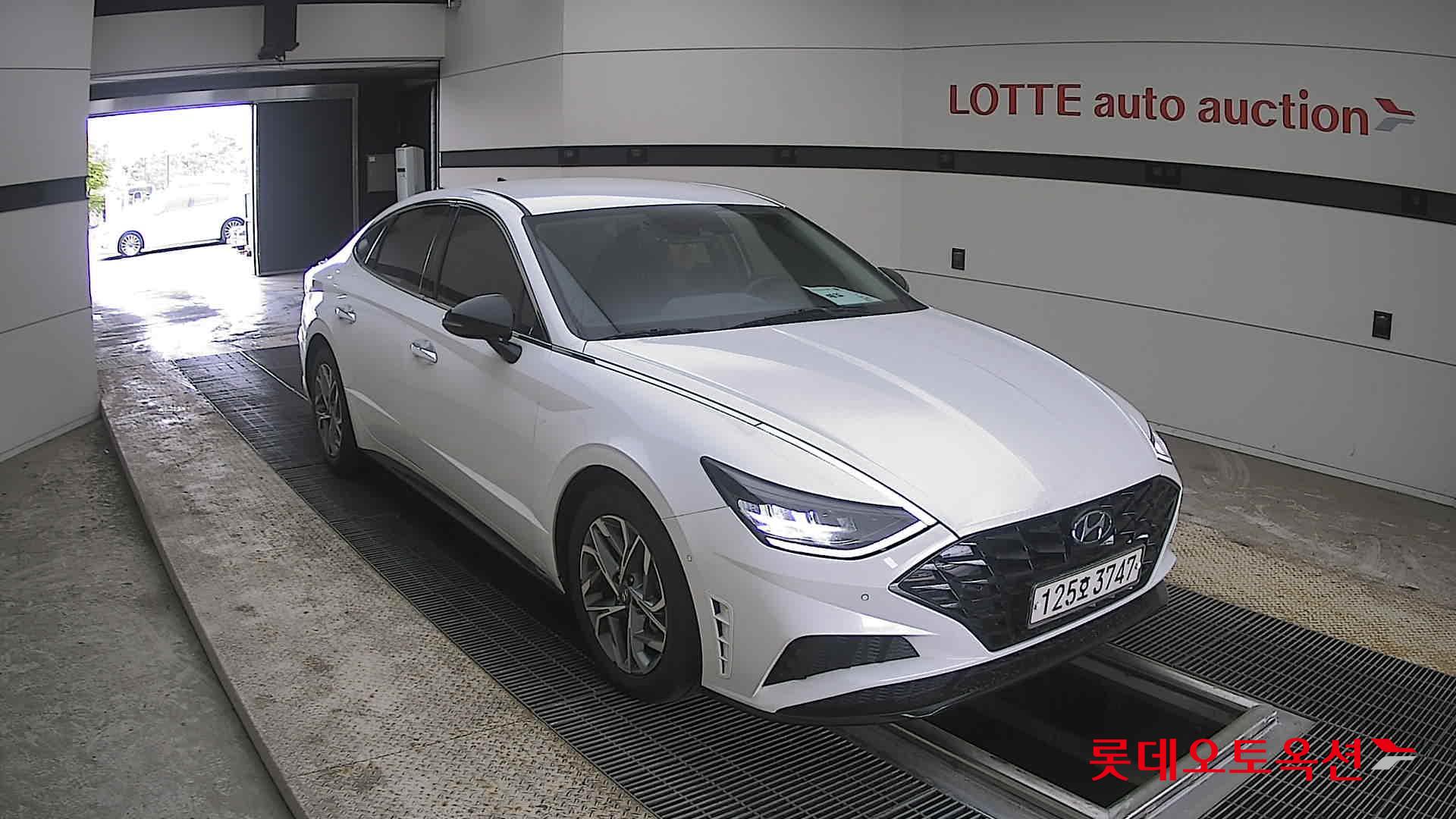 Hyundai Sonata 2022 - Image 6