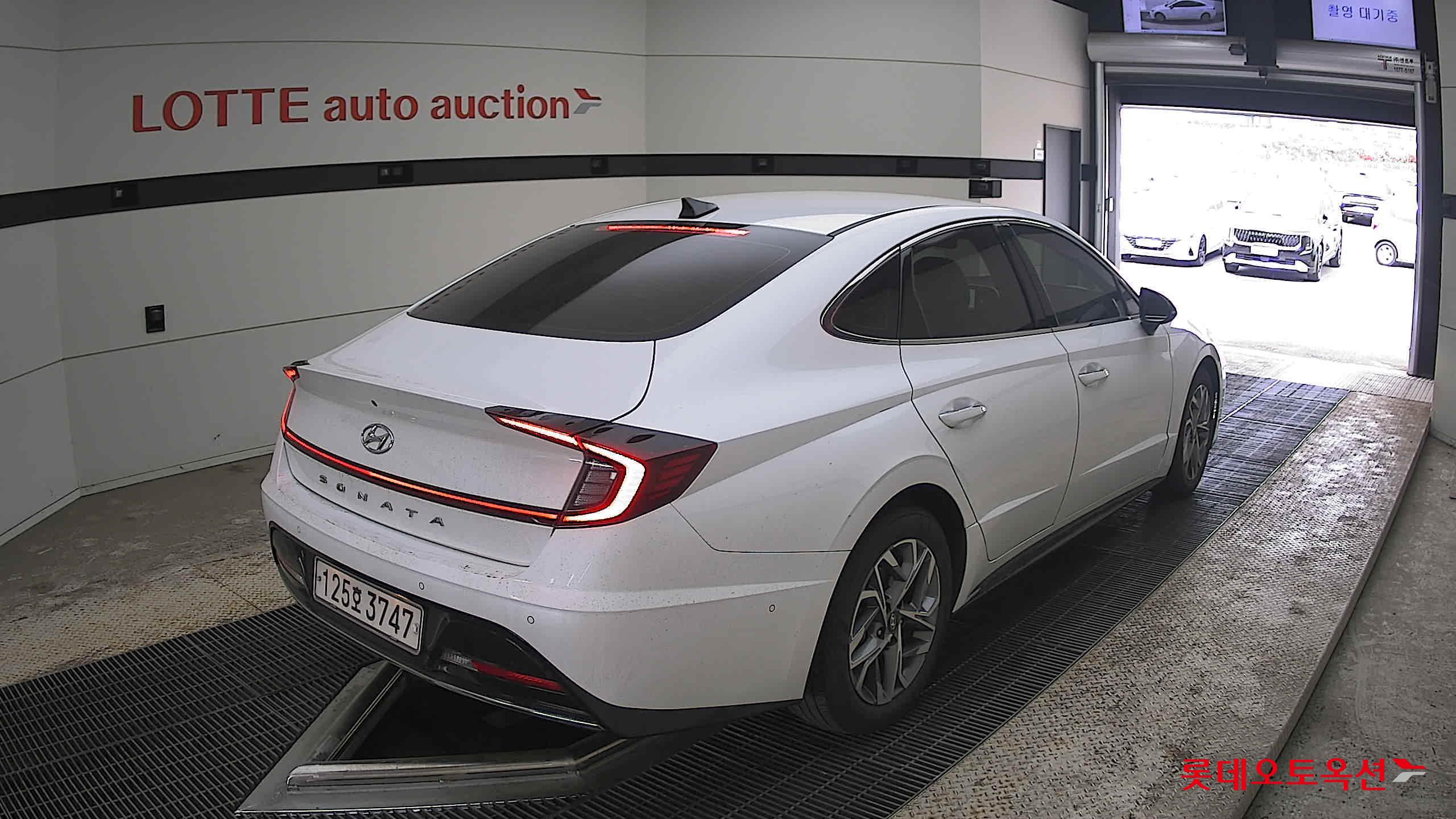 Hyundai Sonata 2022 - Image 5