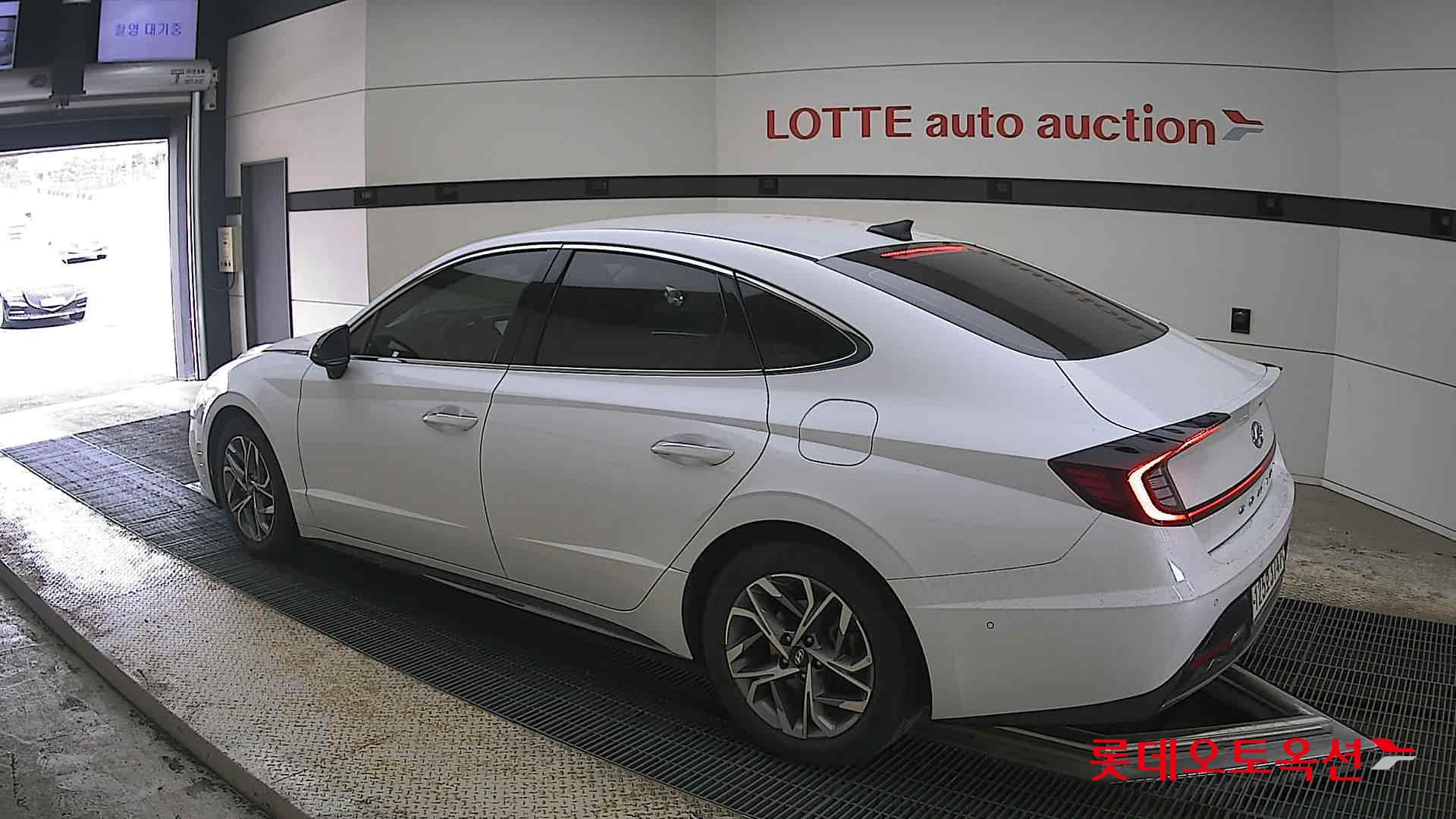 Hyundai Sonata 2022 - Image 15