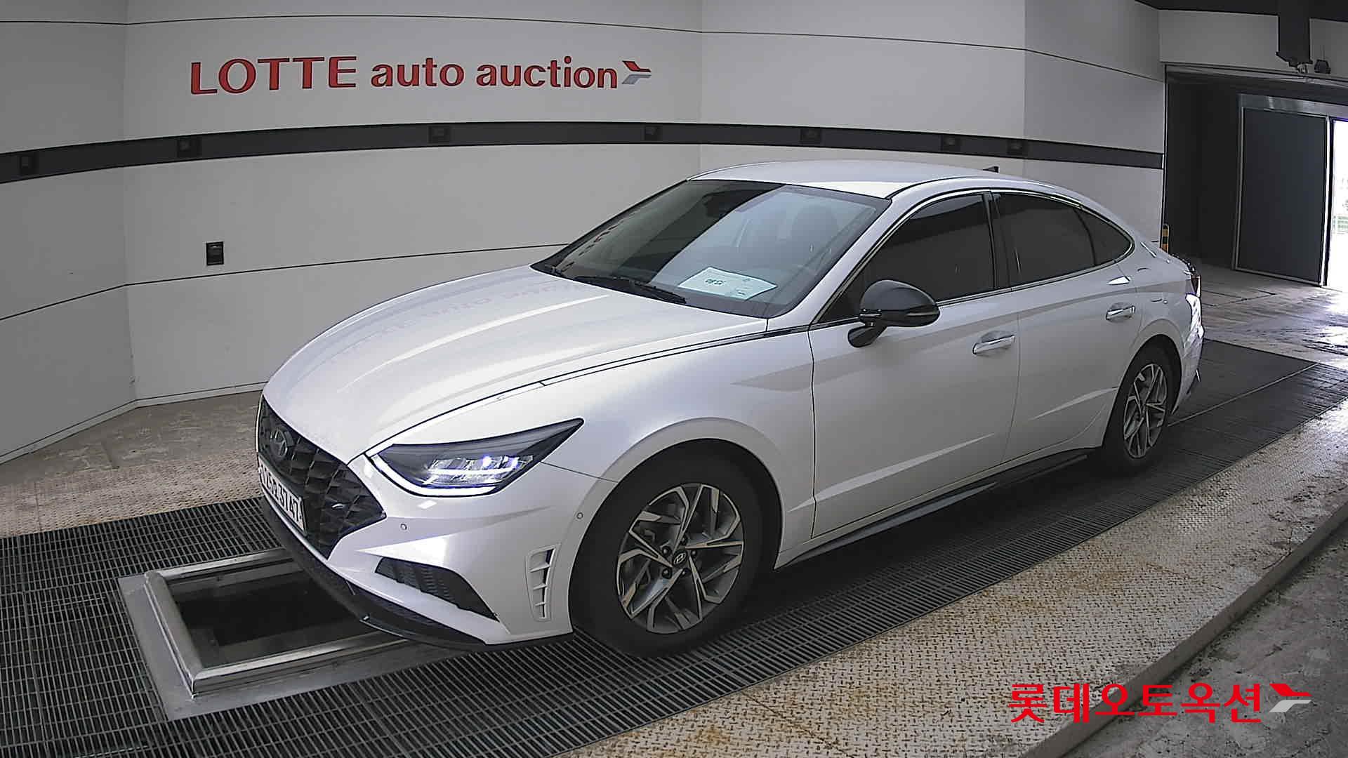 Hyundai Sonata 2022 - Image 11