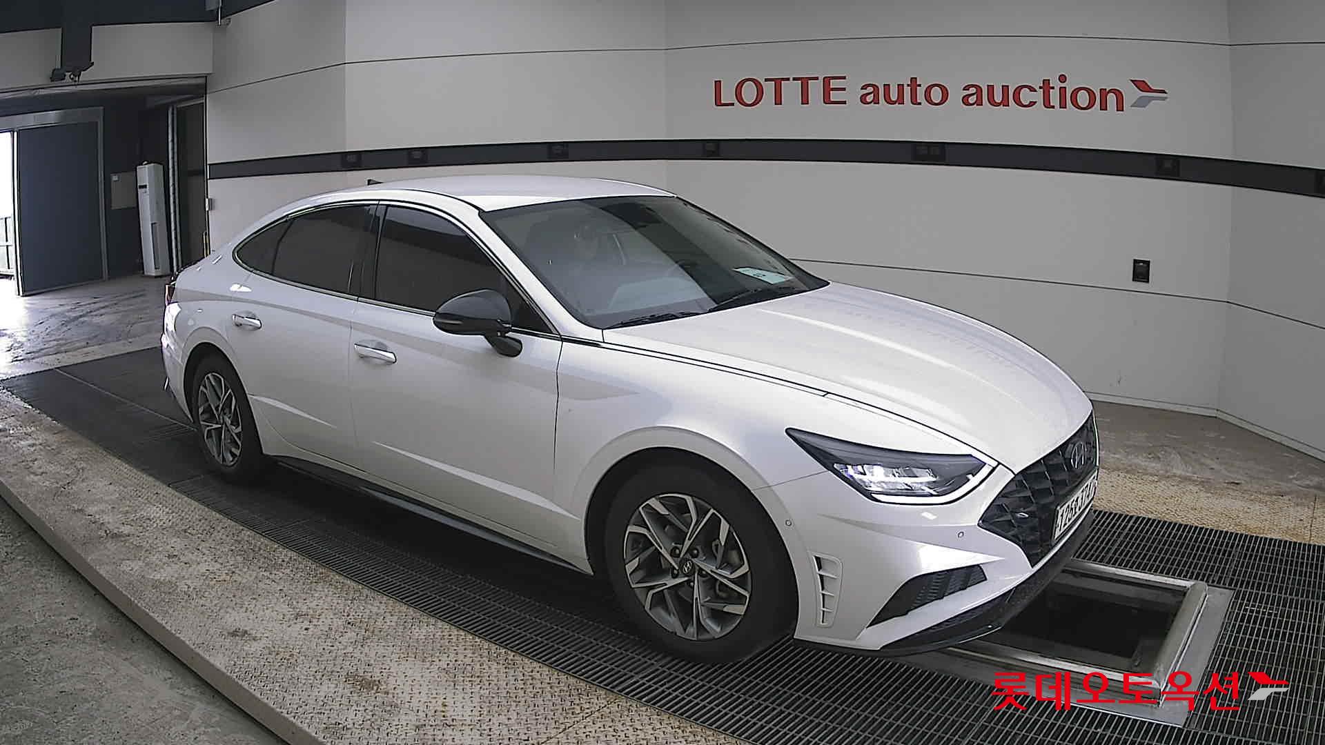 Hyundai Sonata 2022 - Image 23