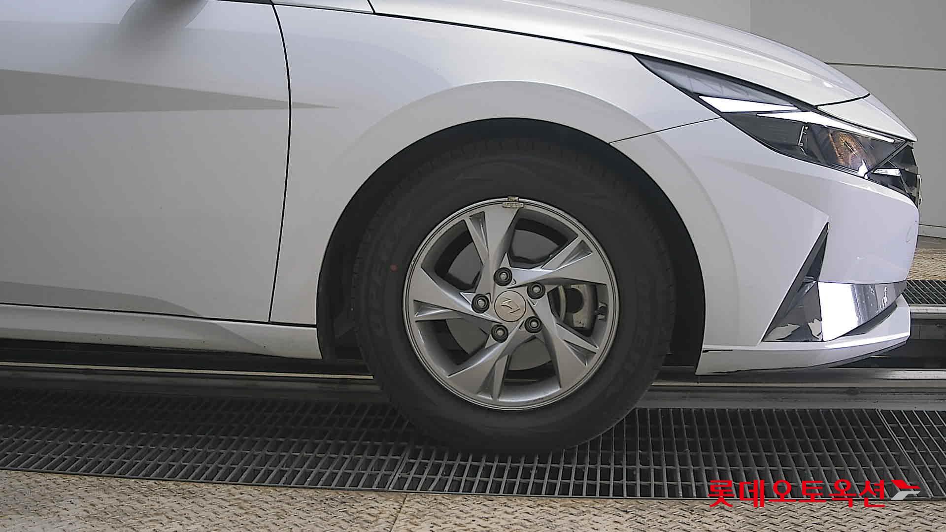 Hyundai Elantra 2021 - Image 27