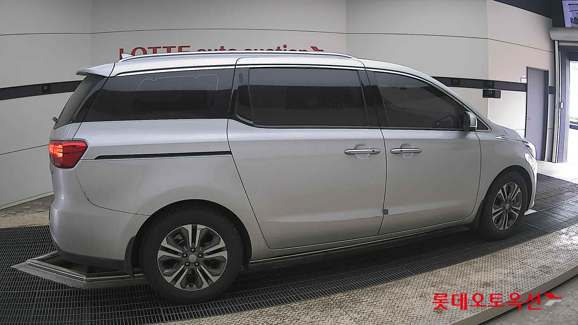 Kia New Carnival 2020 - Image 20