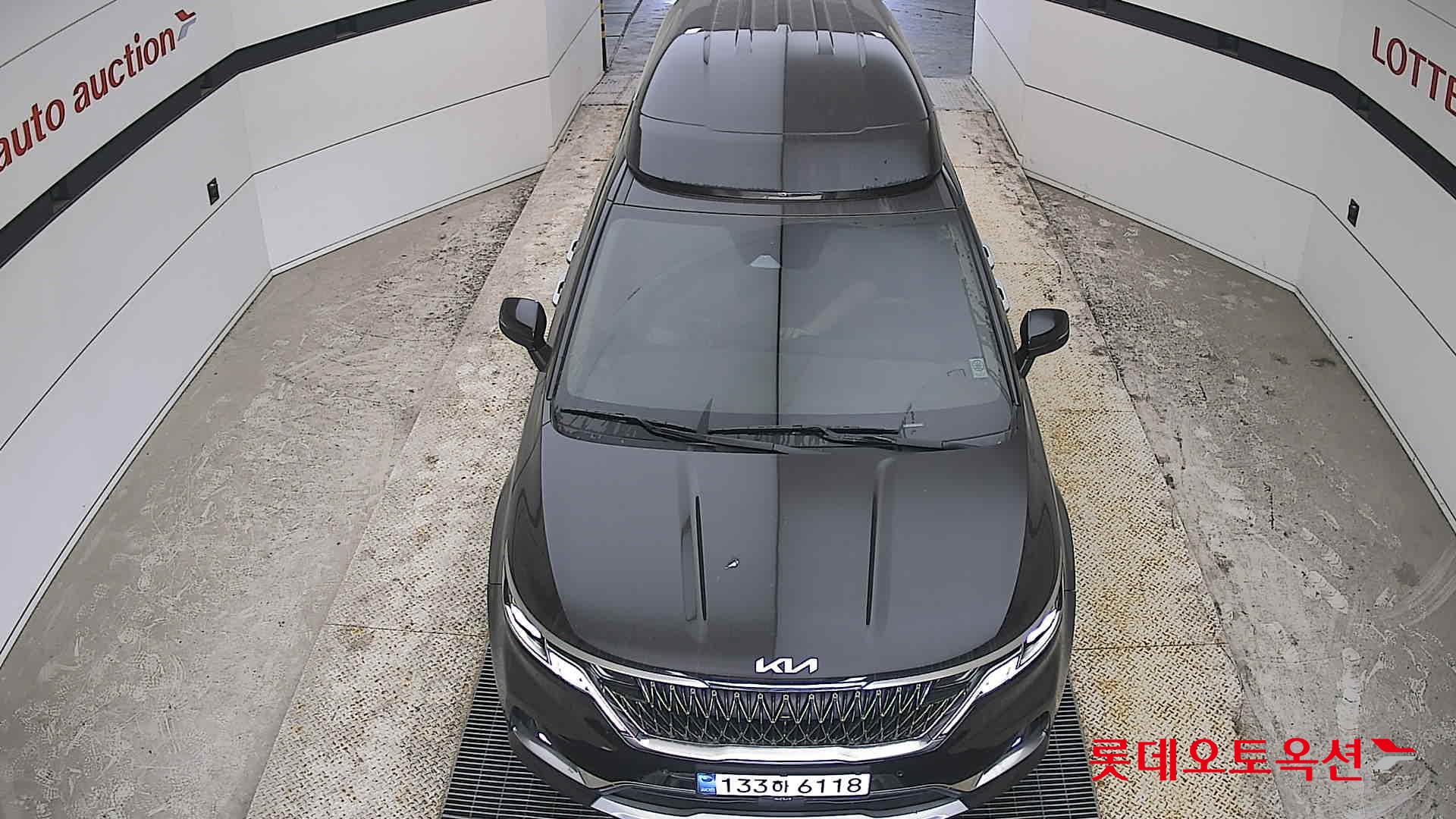 Kia Carnival - 7
