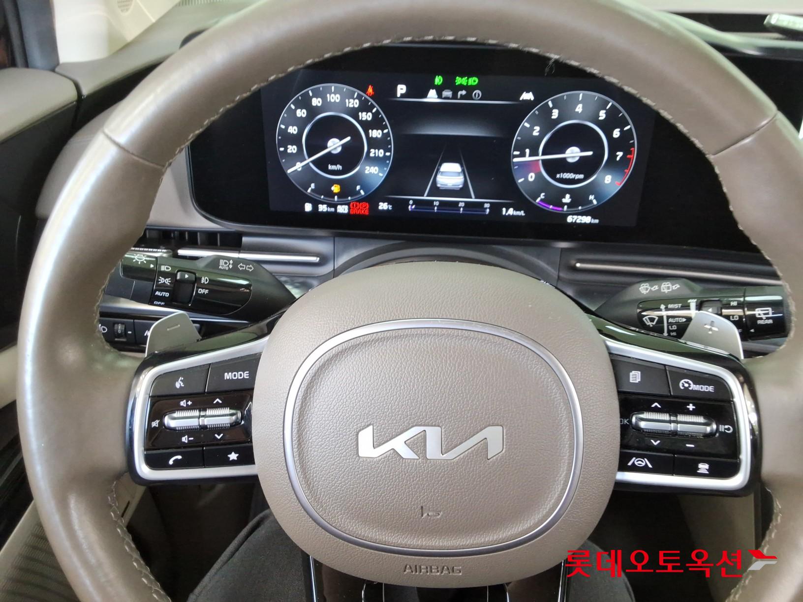 Kia Carnival - 30