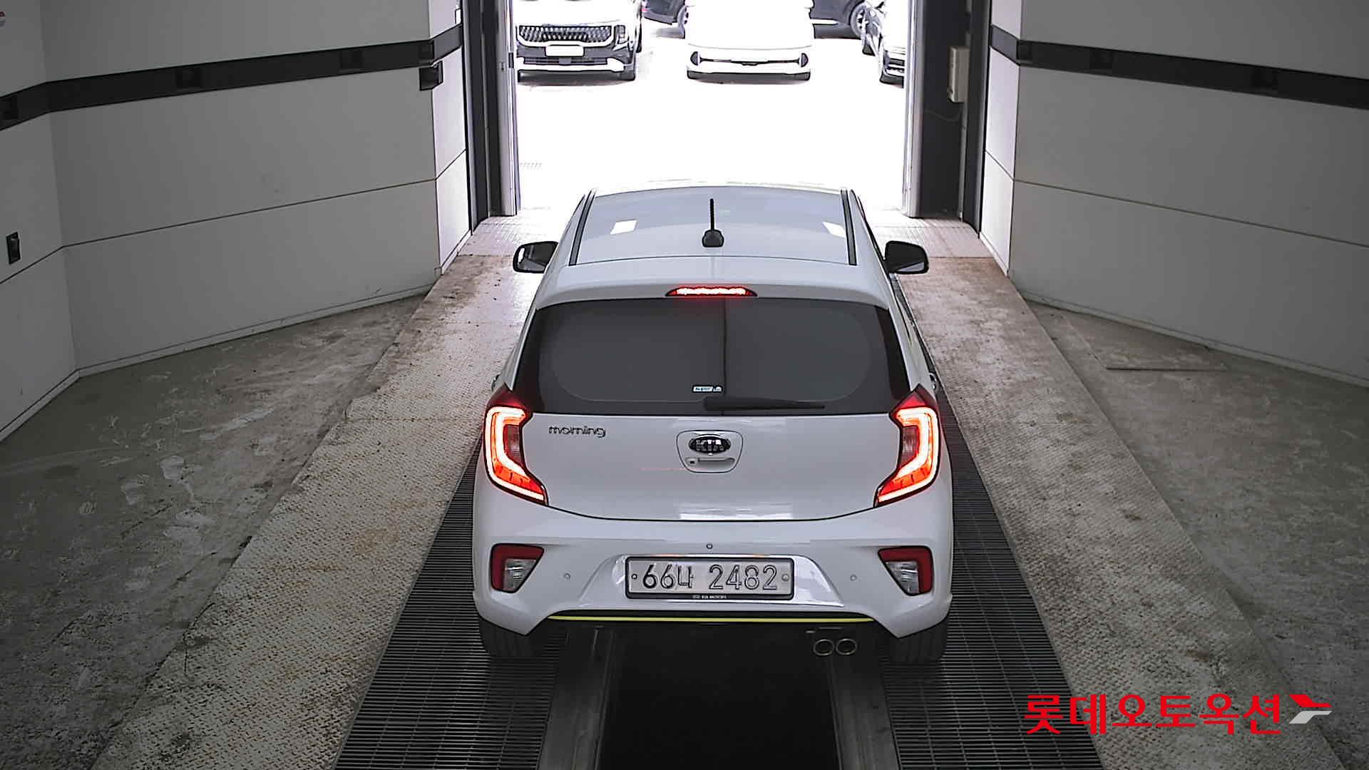 Kia Morning 2017 - Image 17