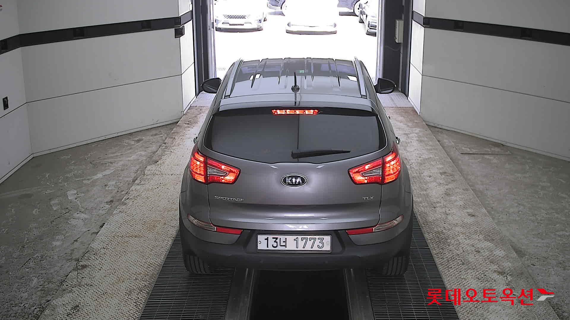 Kia Sportage 2013 - Image 17