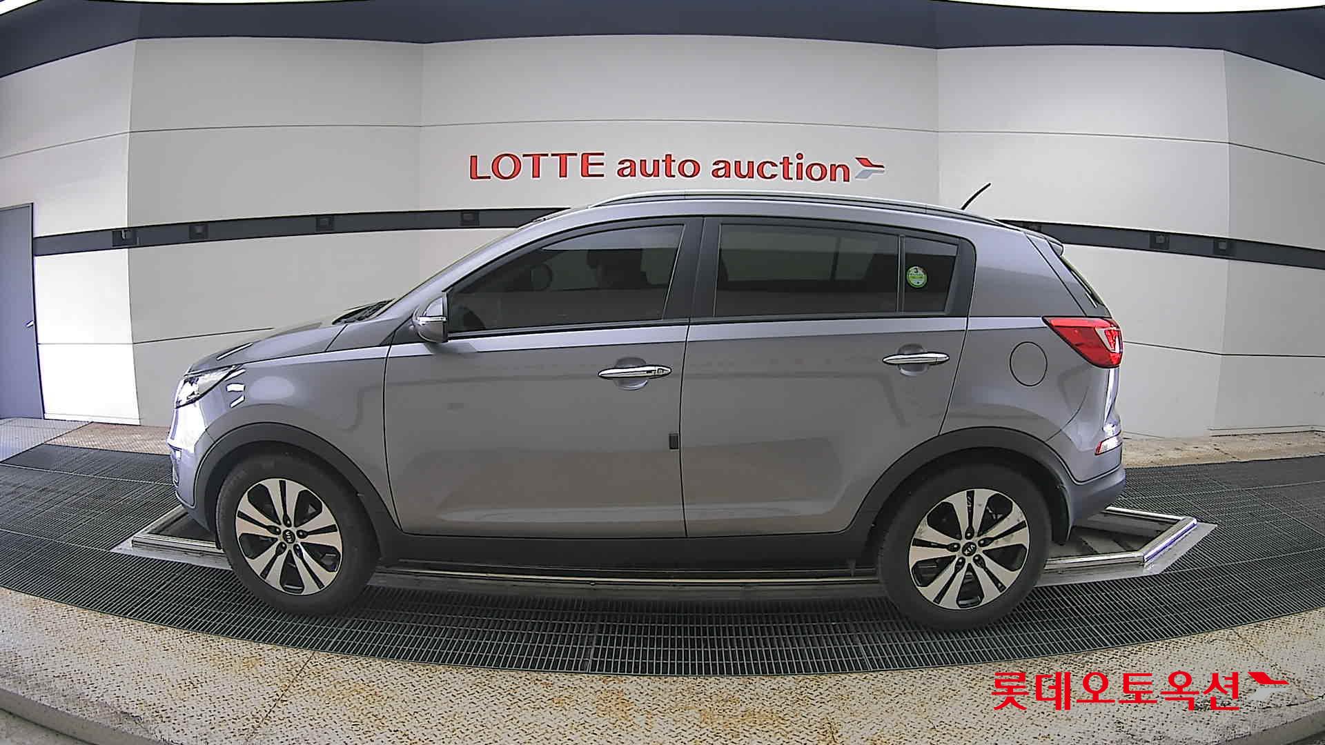 Kia Sportage 2013 - Image 13
