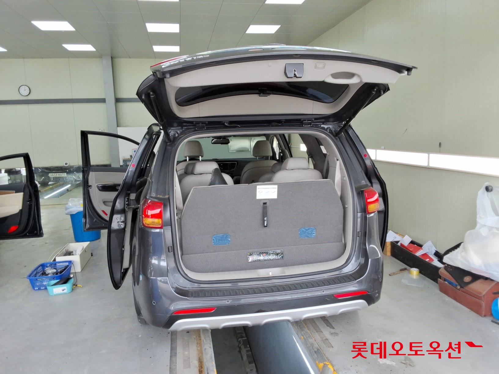 기아자동차 뉴 카니발 - 9