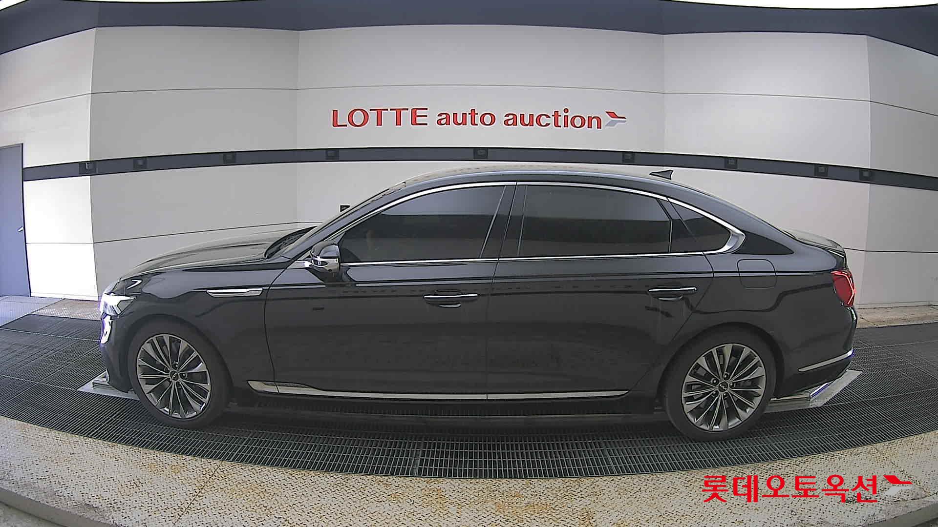 Kia K9 2022 - Image 13