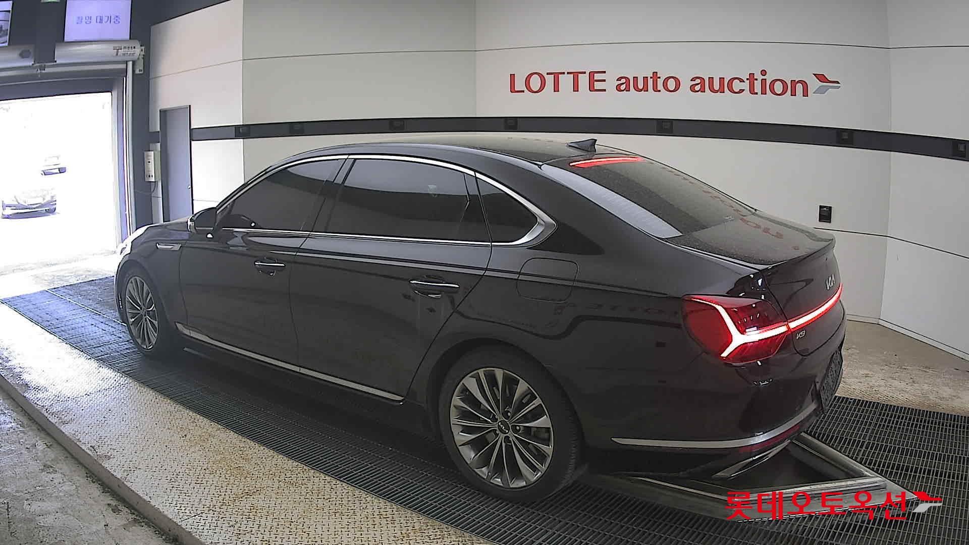 Kia K9 2022 - Image 15
